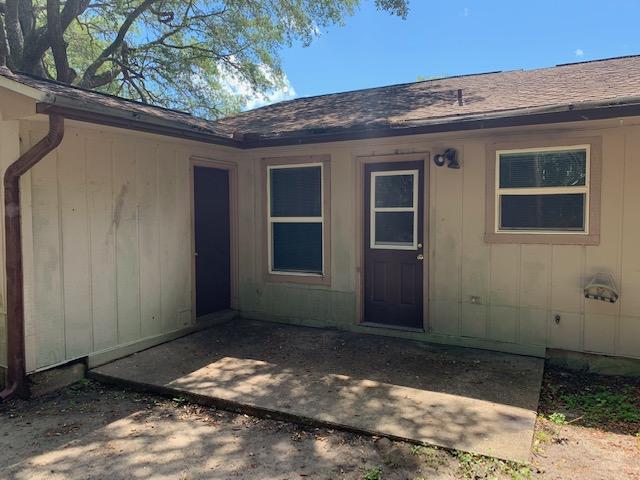 VALPARAISO PINECREST 1 - Residential Lease