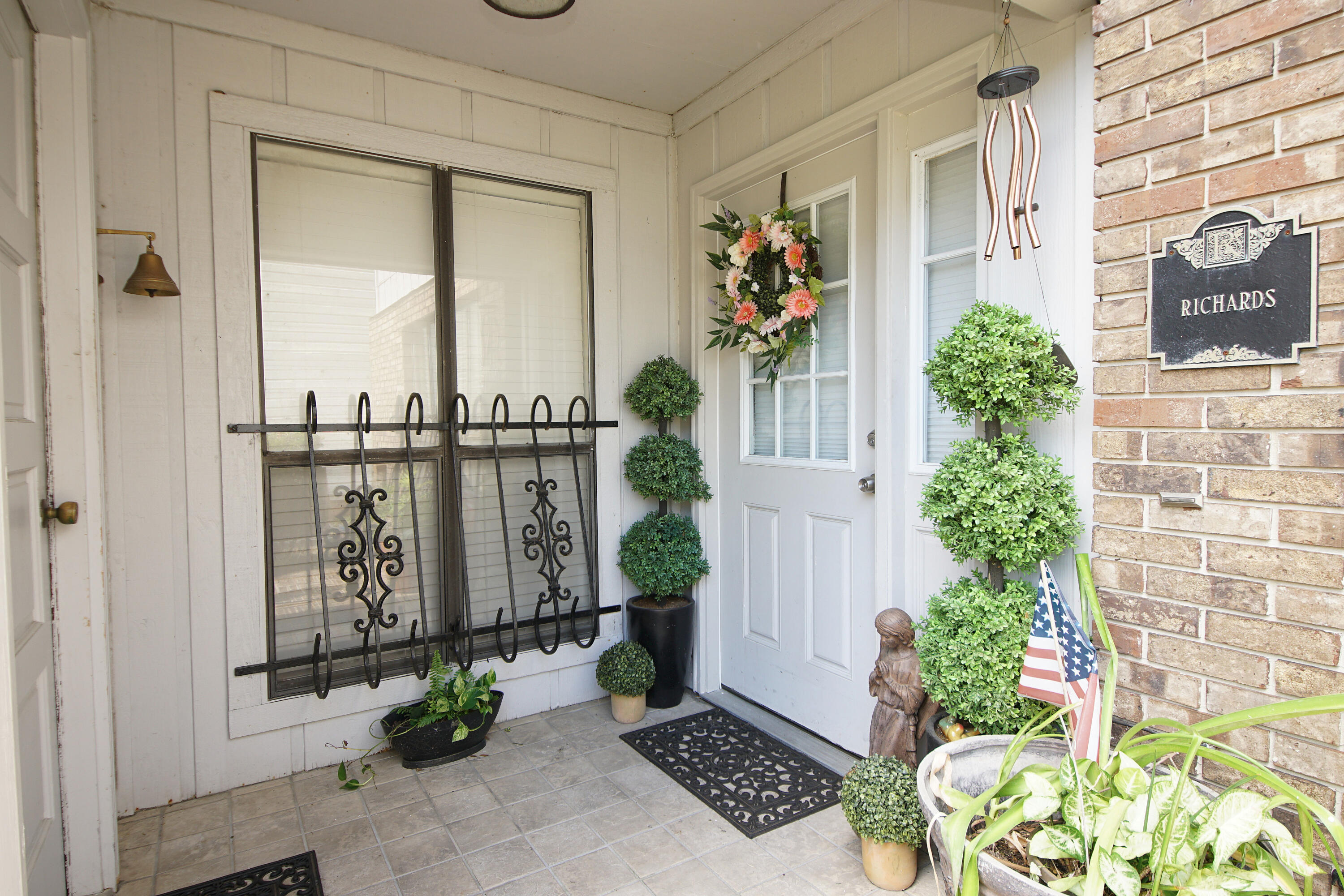 DONLABROOK GARDYNS - Residential