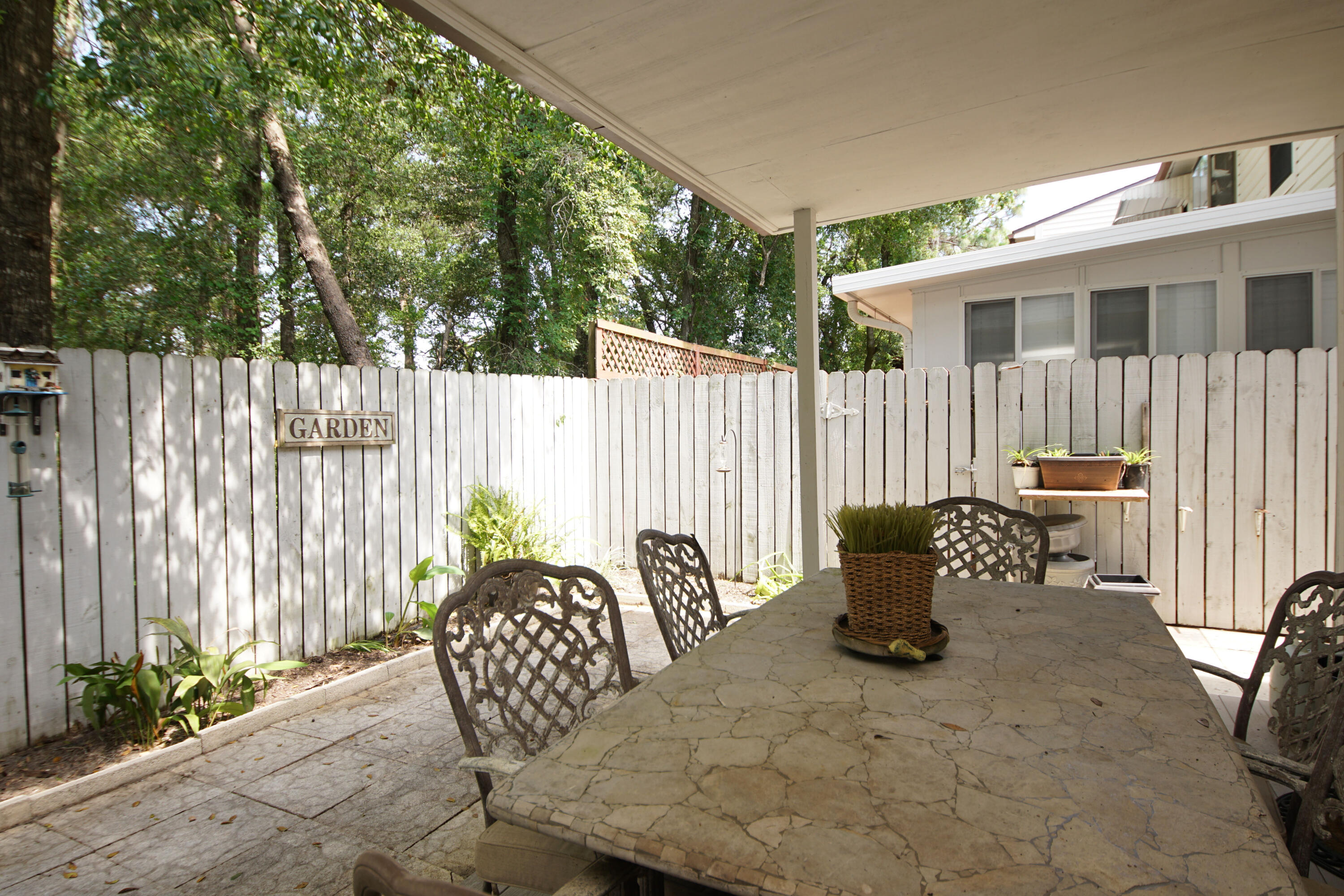 DONLABROOK GARDYNS - Residential