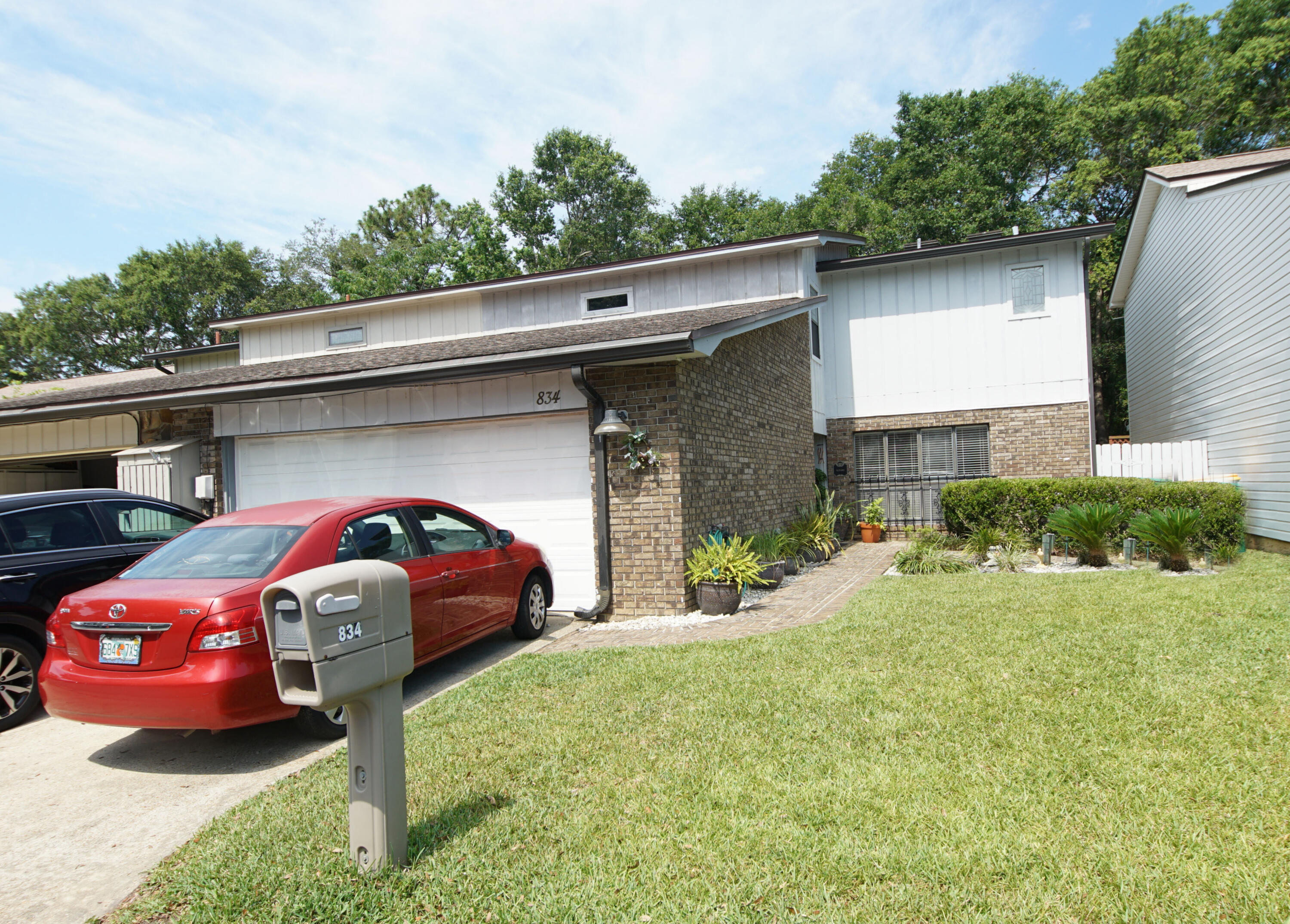 DONLABROOK GARDYNS - Residential
