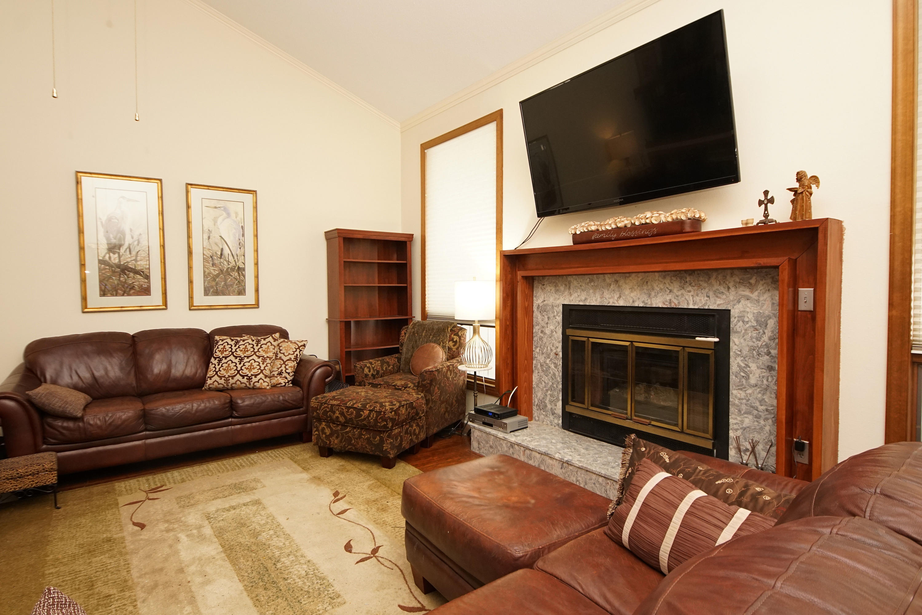 DONLABROOK GARDYNS - Residential