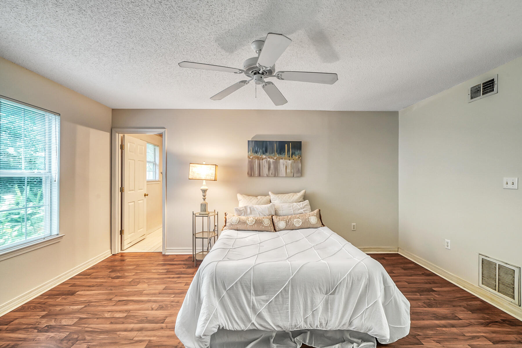 LEGION COVE S/D - Residential