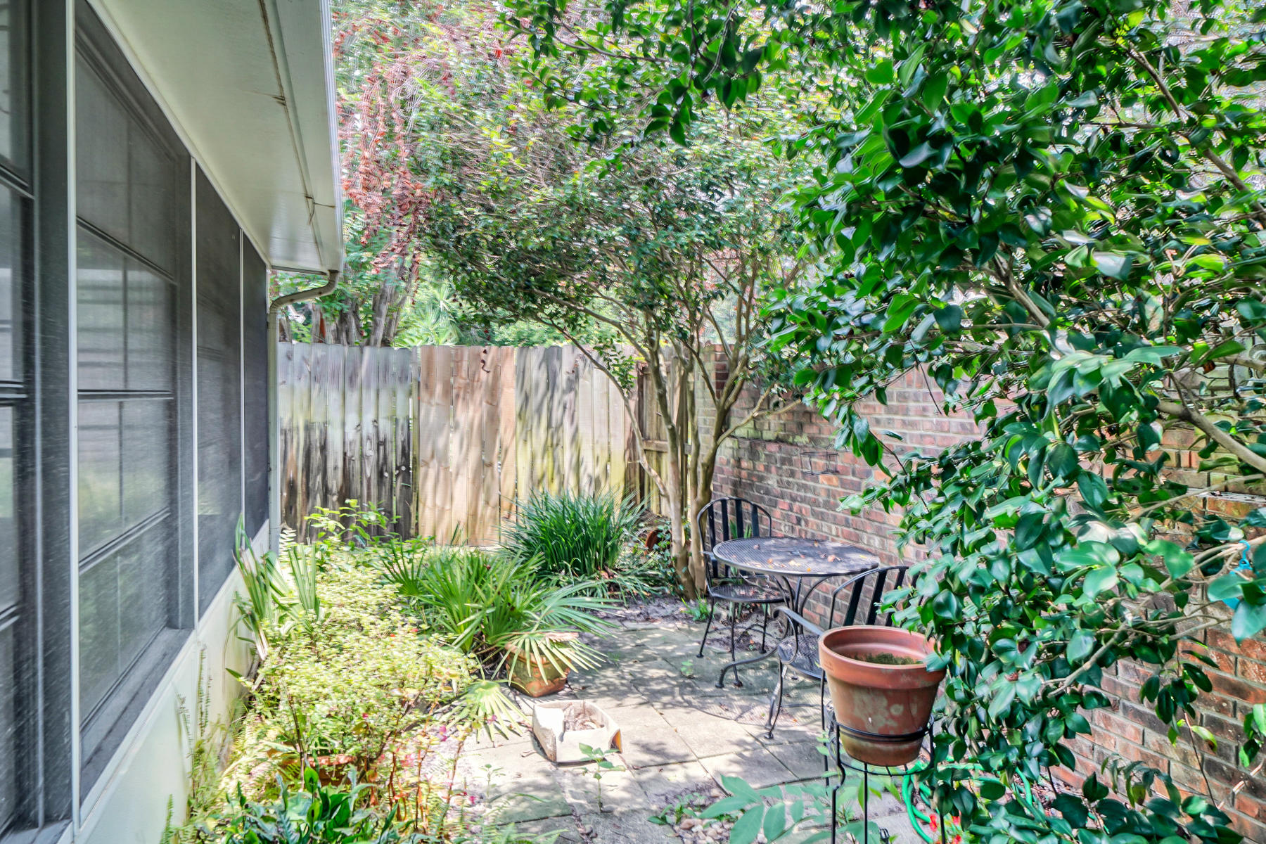 LEGION COVE S/D - Residential