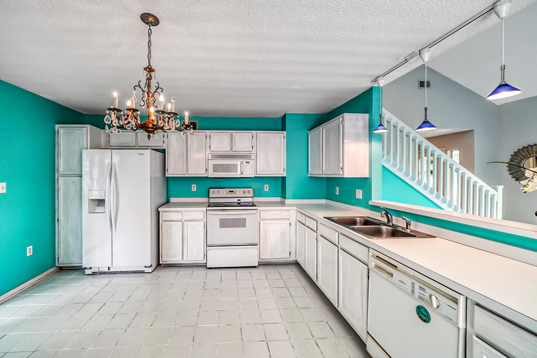 LEGION COVE S/D - Residential