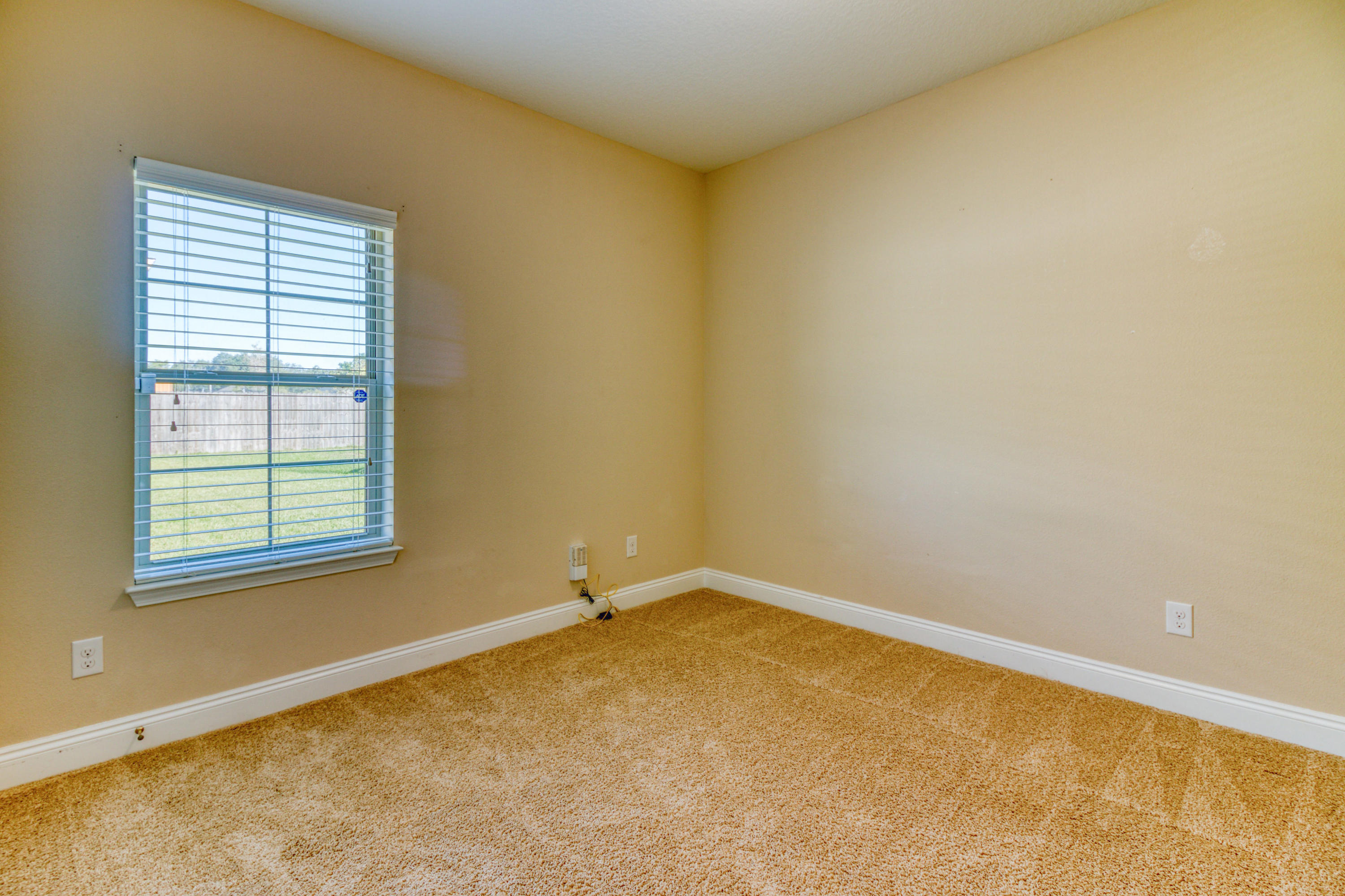 RIVERVIEW ESTATES - Residential Lease