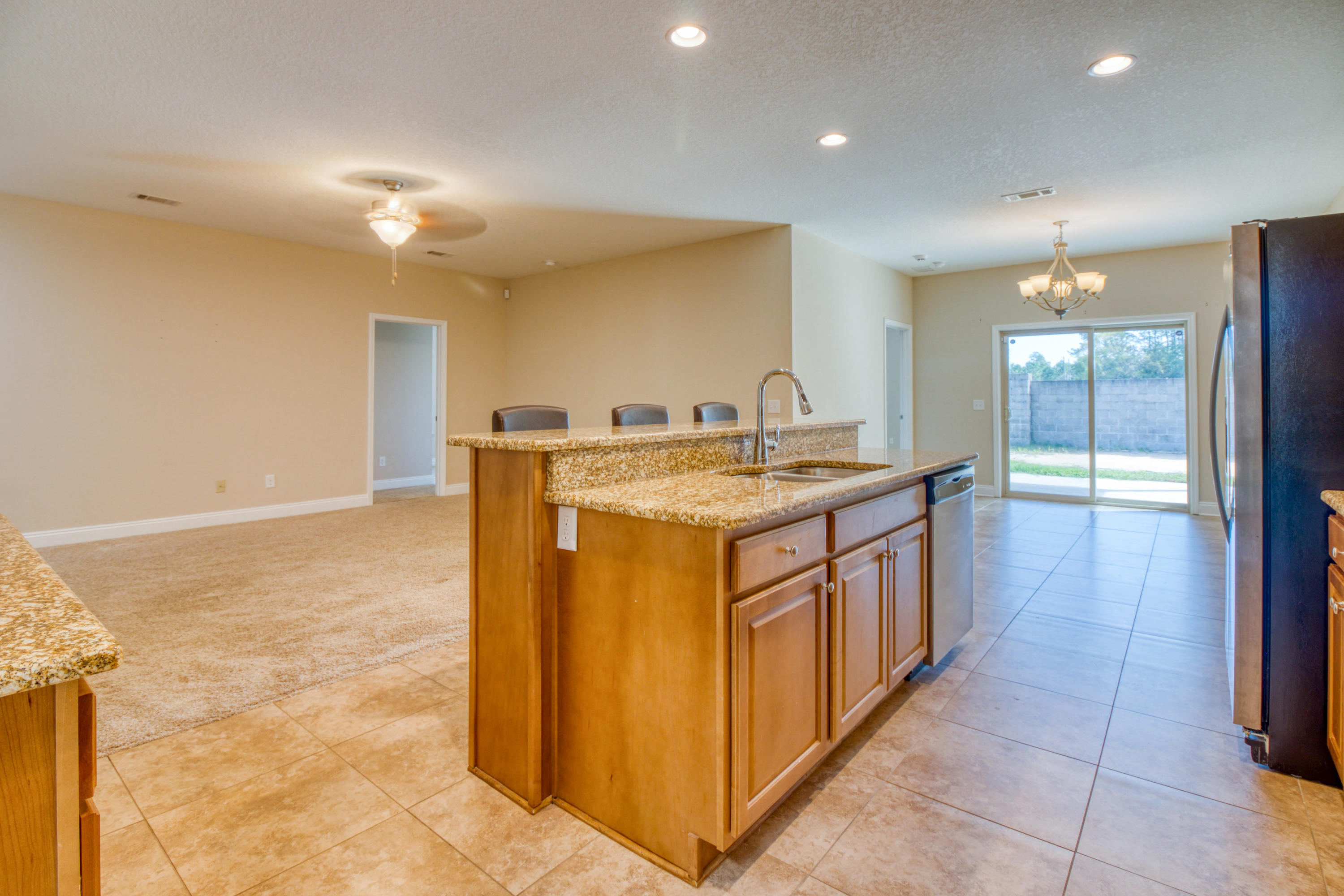 RIVERVIEW ESTATES - Residential Lease