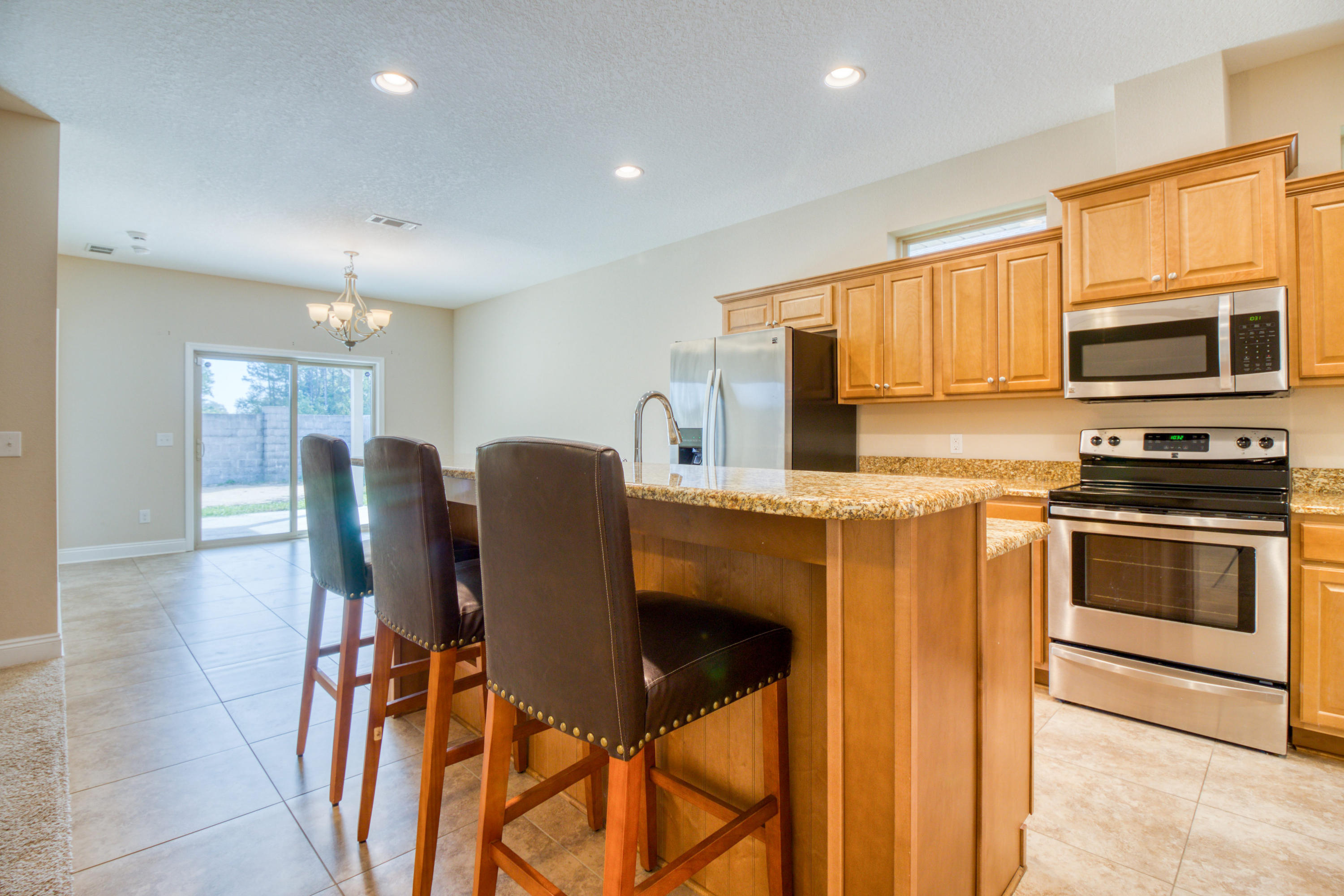 RIVERVIEW ESTATES - Residential Lease