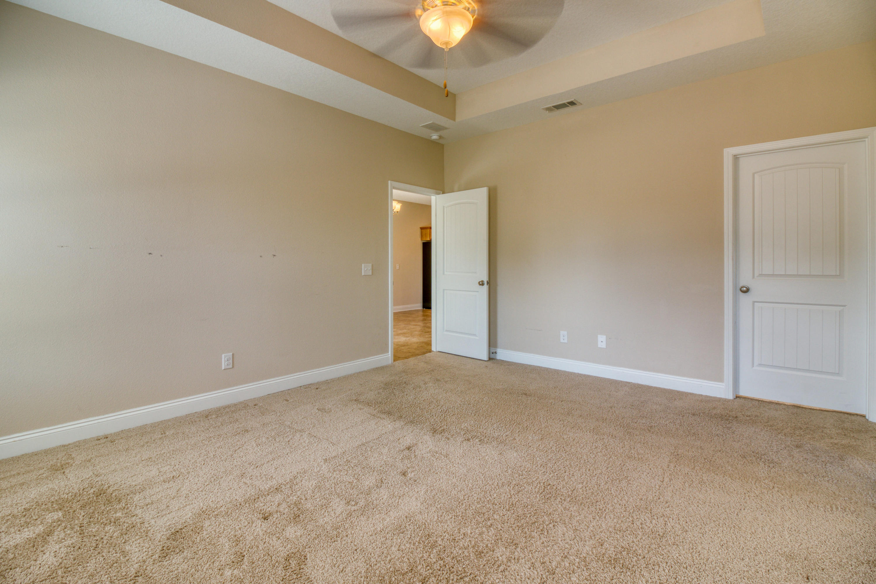 RIVERVIEW ESTATES - Residential Lease