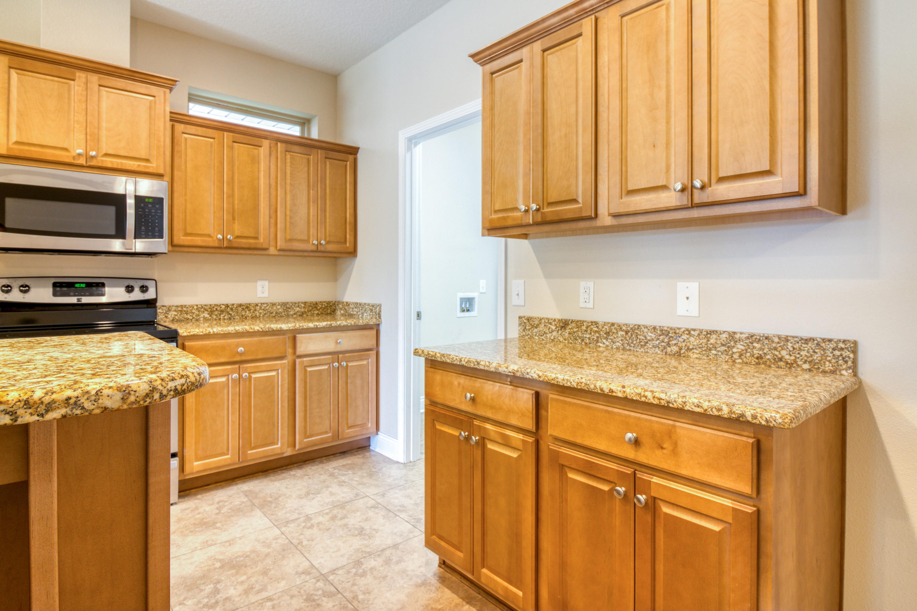 RIVERVIEW ESTATES - Residential Lease