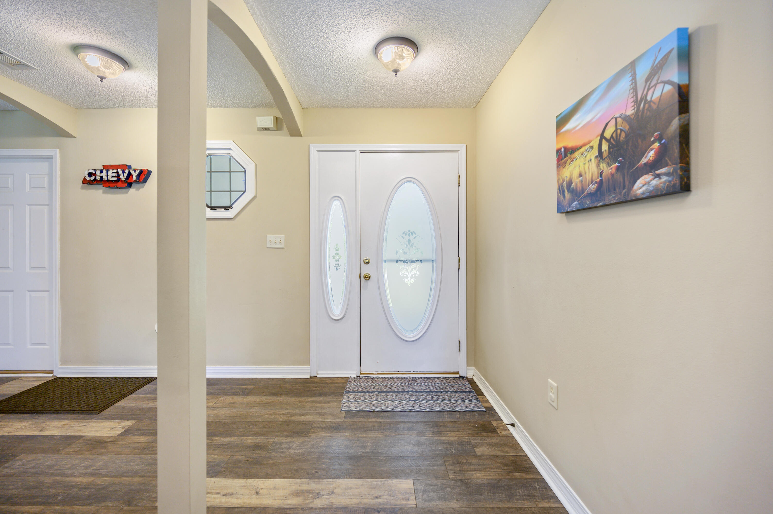 COUNTRY CLUB ESTATES - Residential