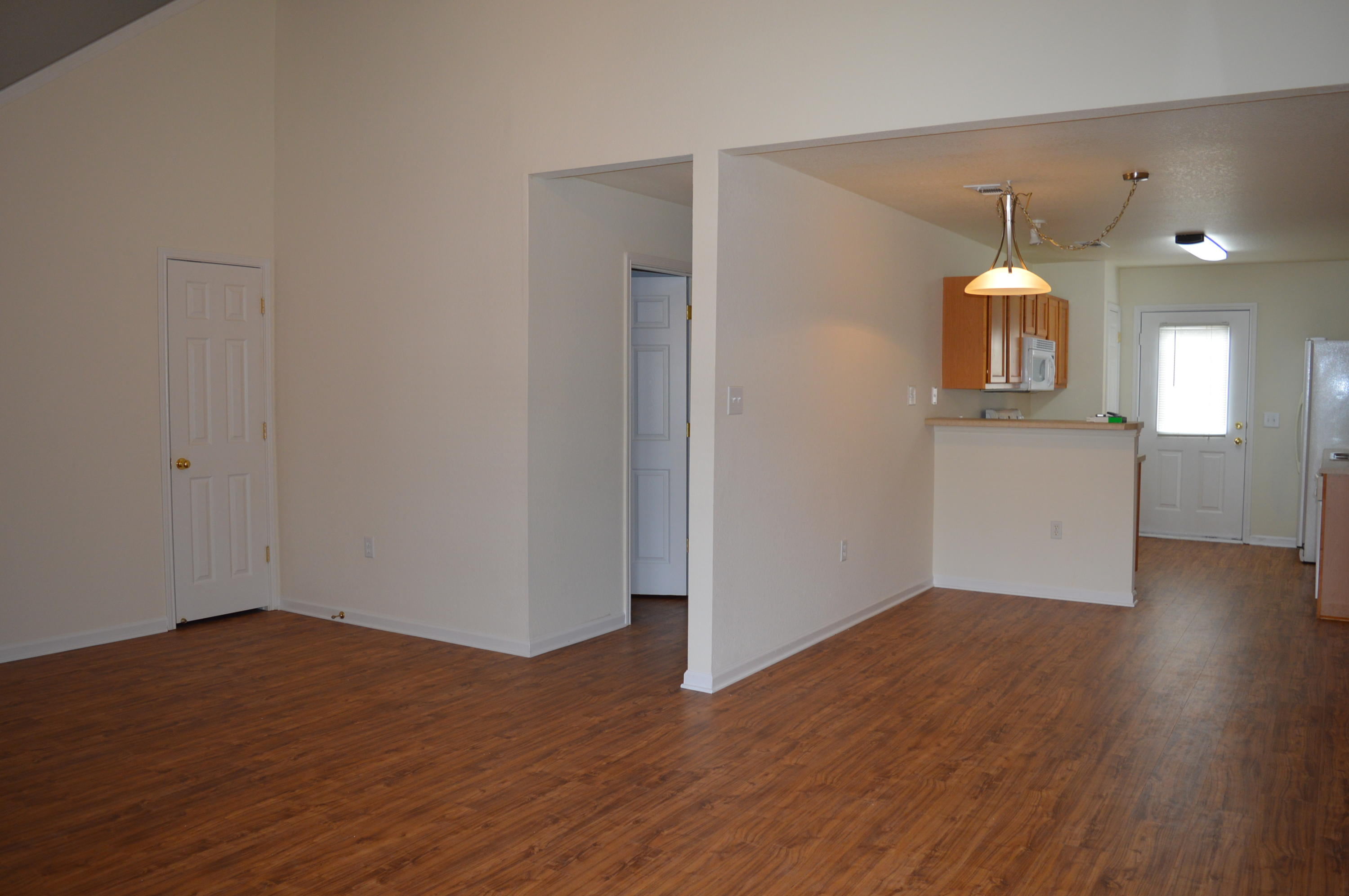 QUAIL LAKE - Residential