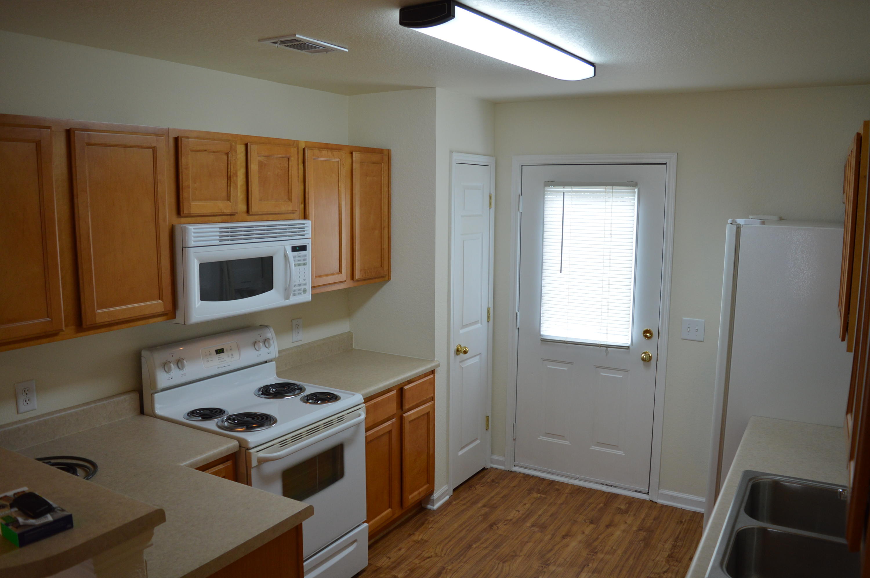 QUAIL LAKE - Residential