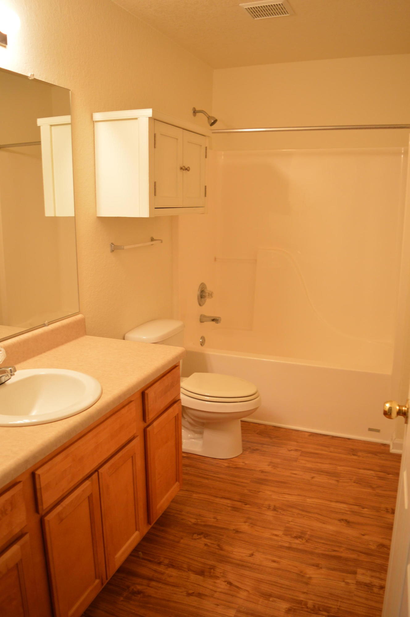 QUAIL LAKE - Residential