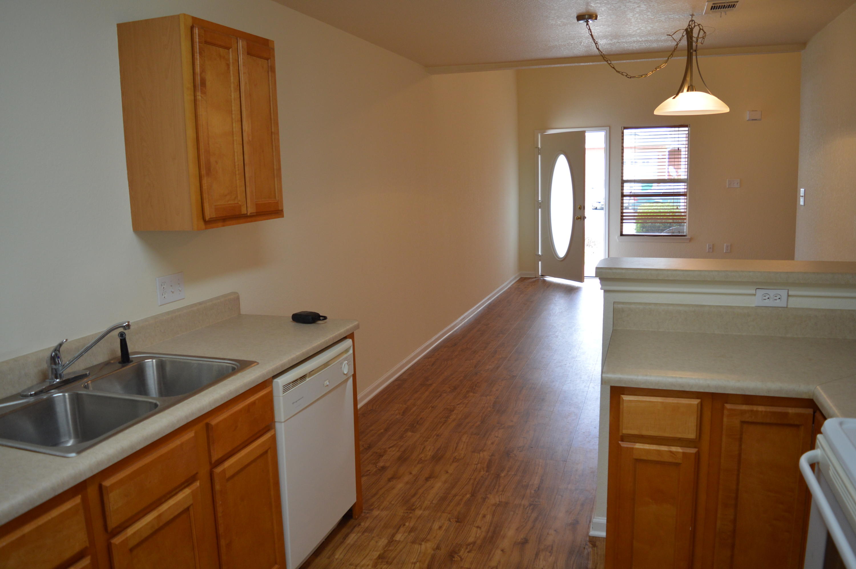 QUAIL LAKE - Residential