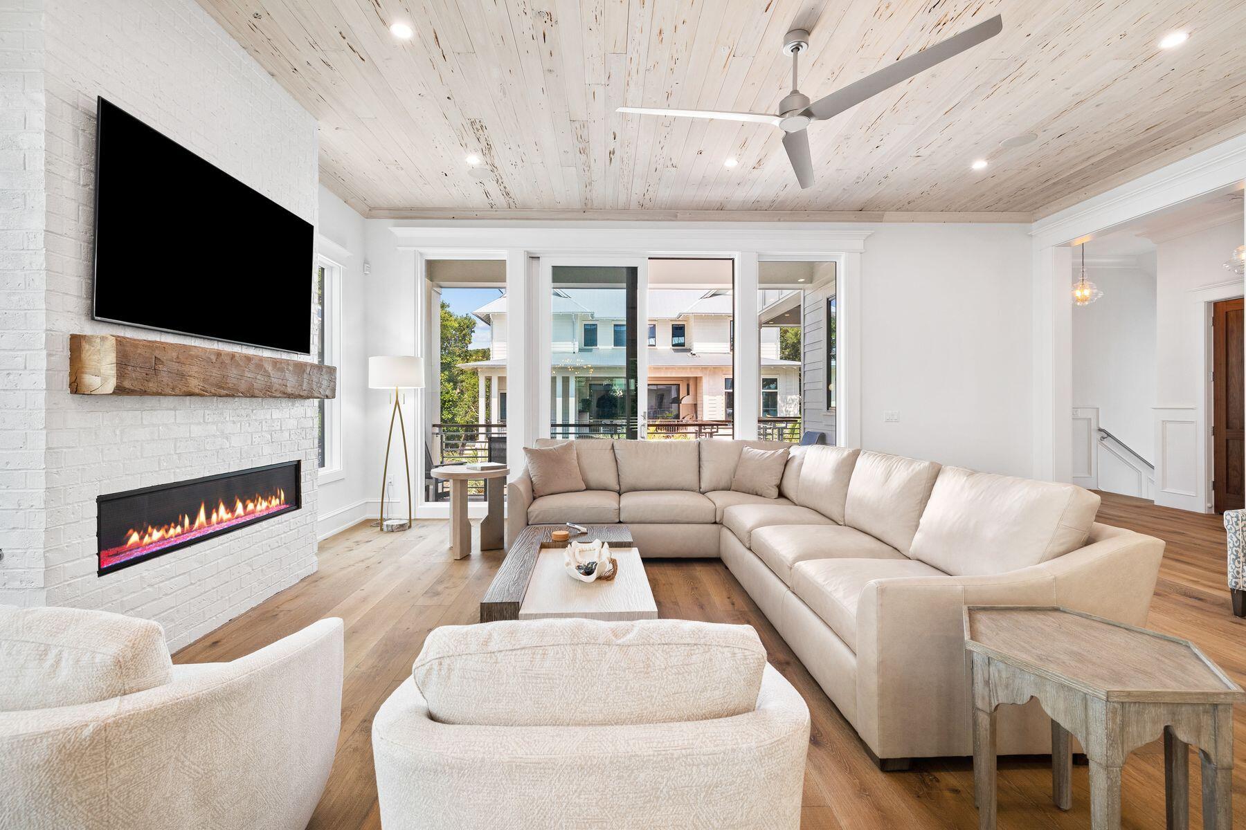 SEAGROVE 3RD ADDN - Residential