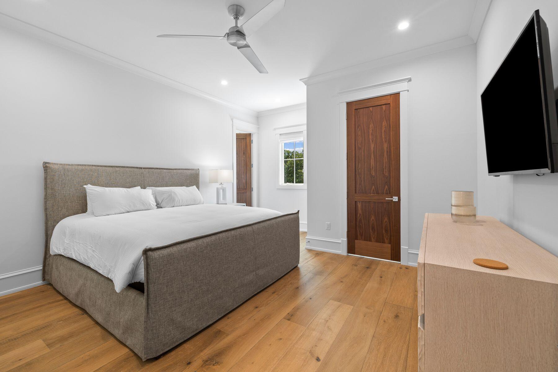 SEAGROVE 3RD ADDN - Residential