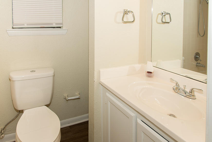 DENTON COURT - Residential Lease