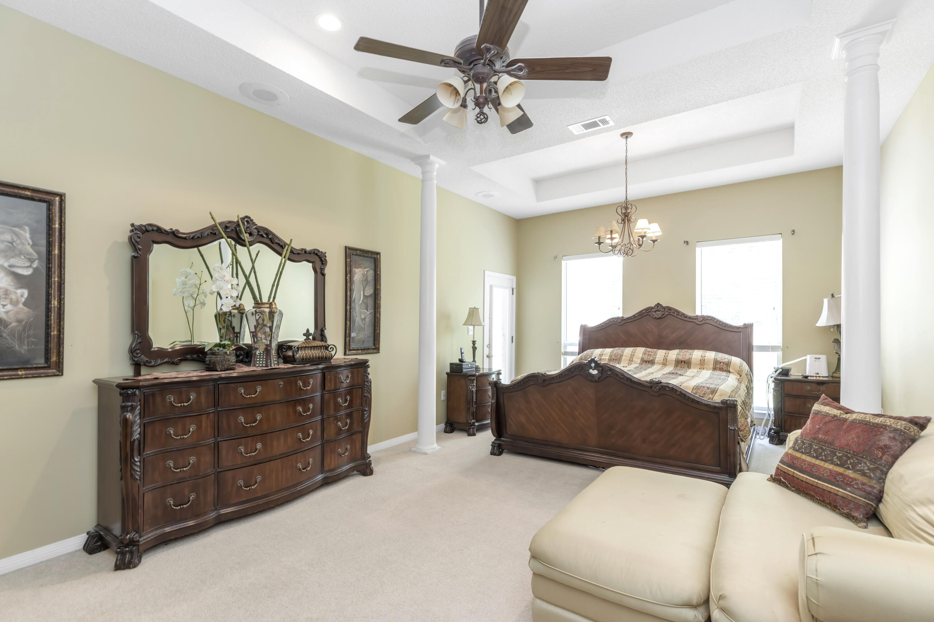 POMPHREY MANOR - Residential