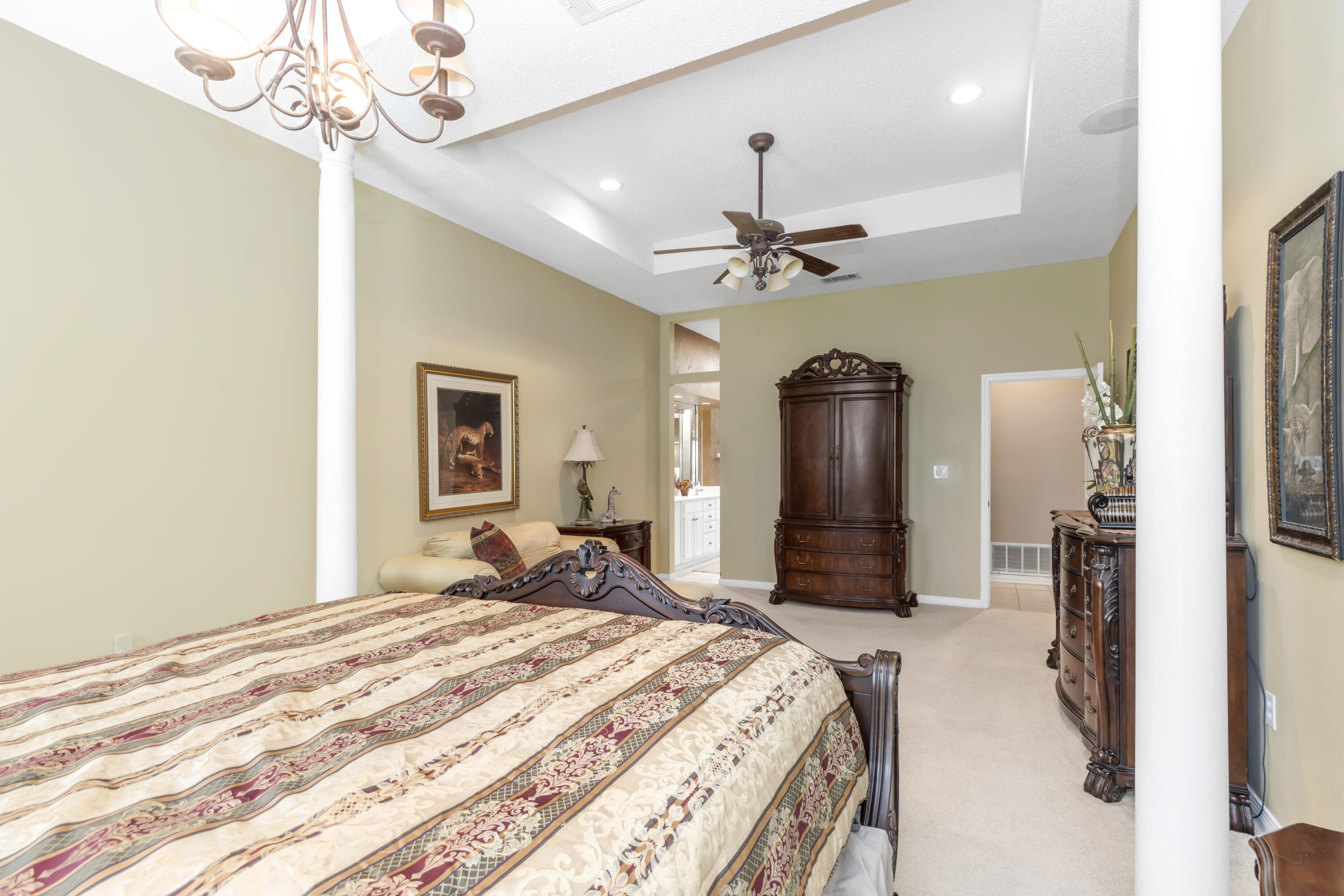 POMPHREY MANOR - Residential