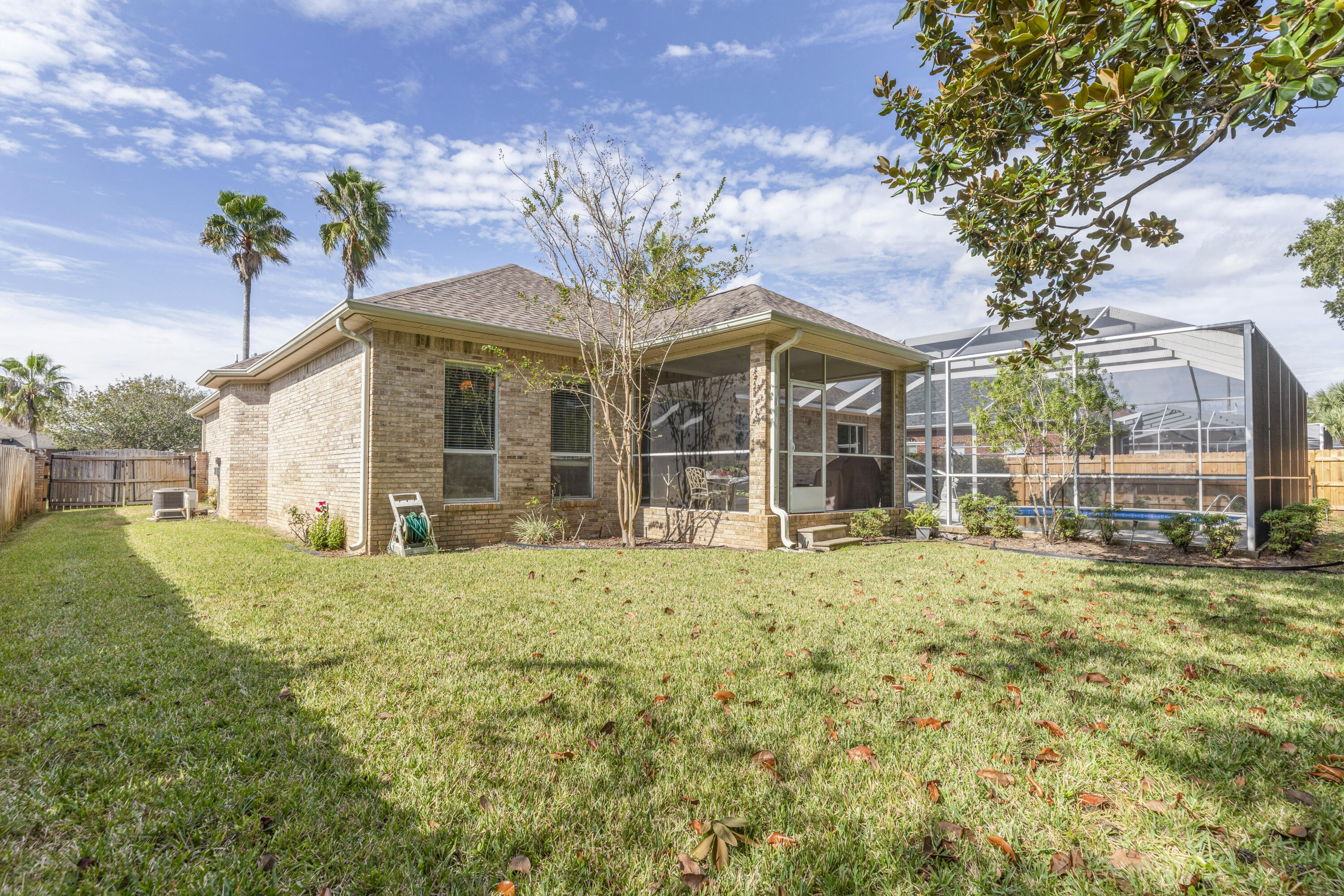 POMPHREY MANOR - Residential