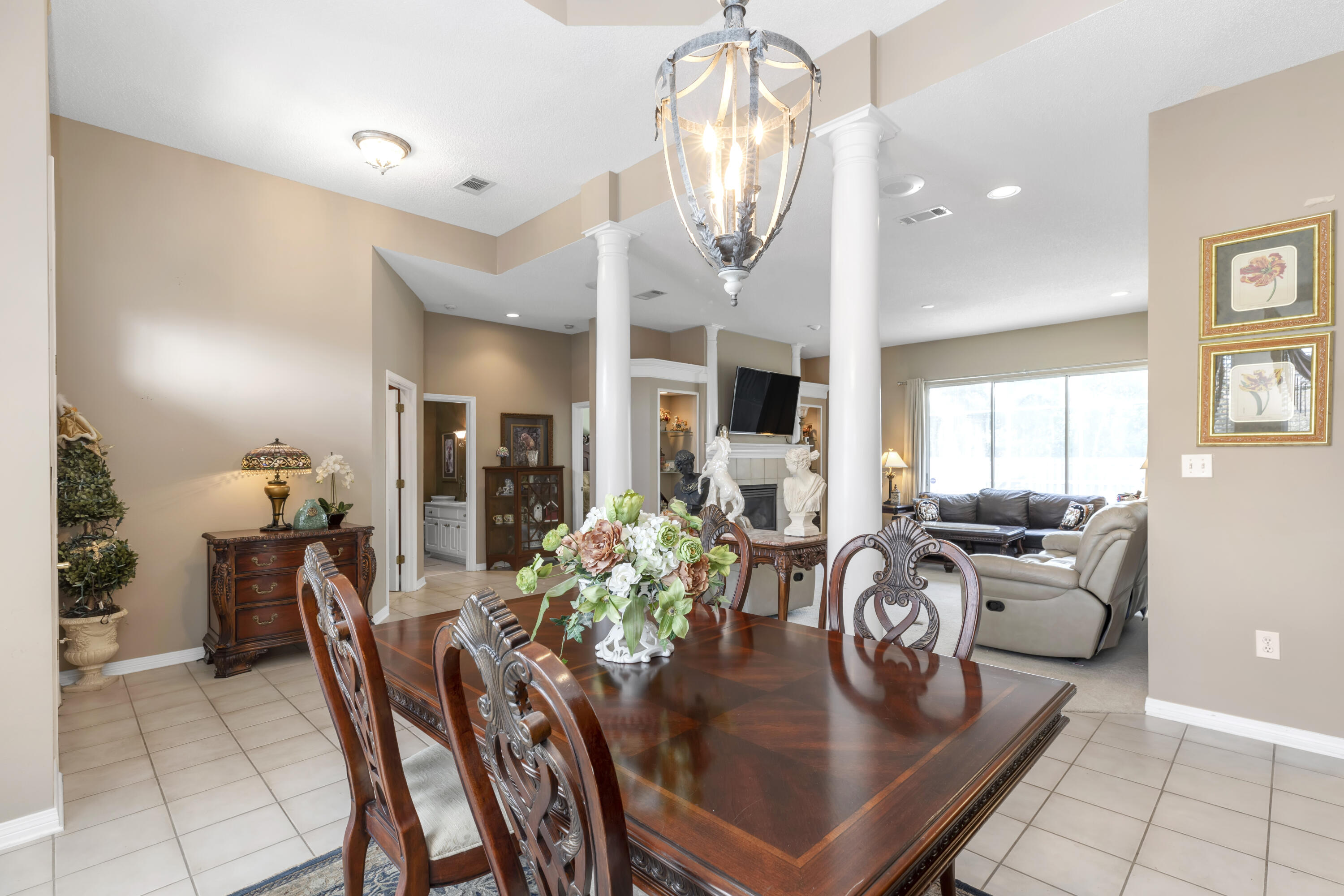 POMPHREY MANOR - Residential