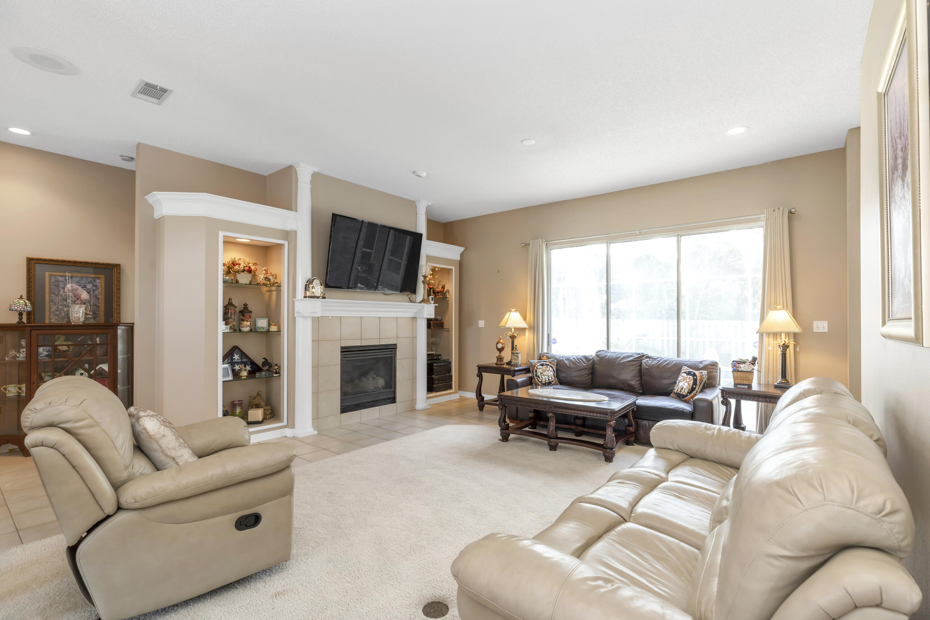 POMPHREY MANOR - Residential