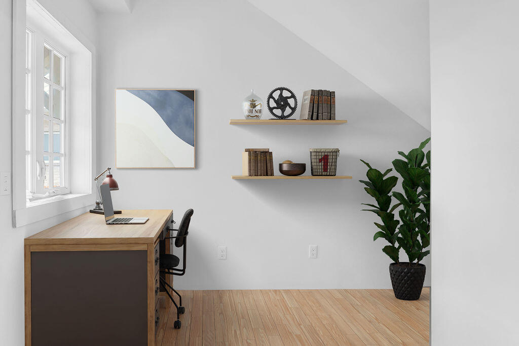 CRESCENT SHORES - Residential