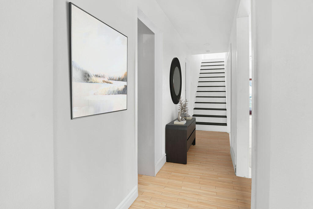 CRESCENT SHORES - Residential