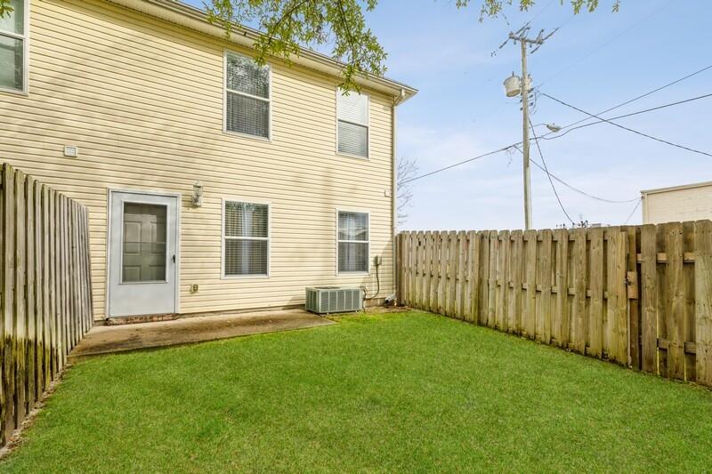 Tupelo Place - Residential