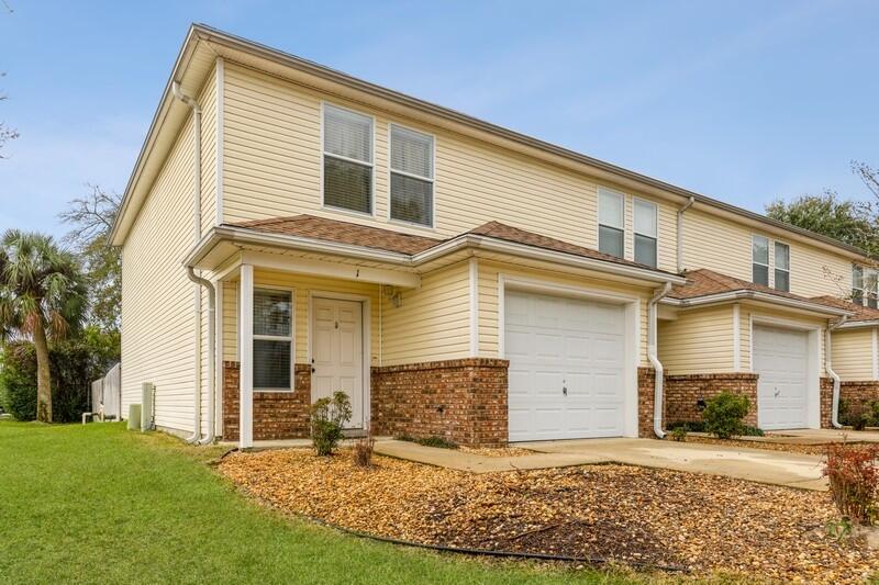 Tupelo Place - Residential