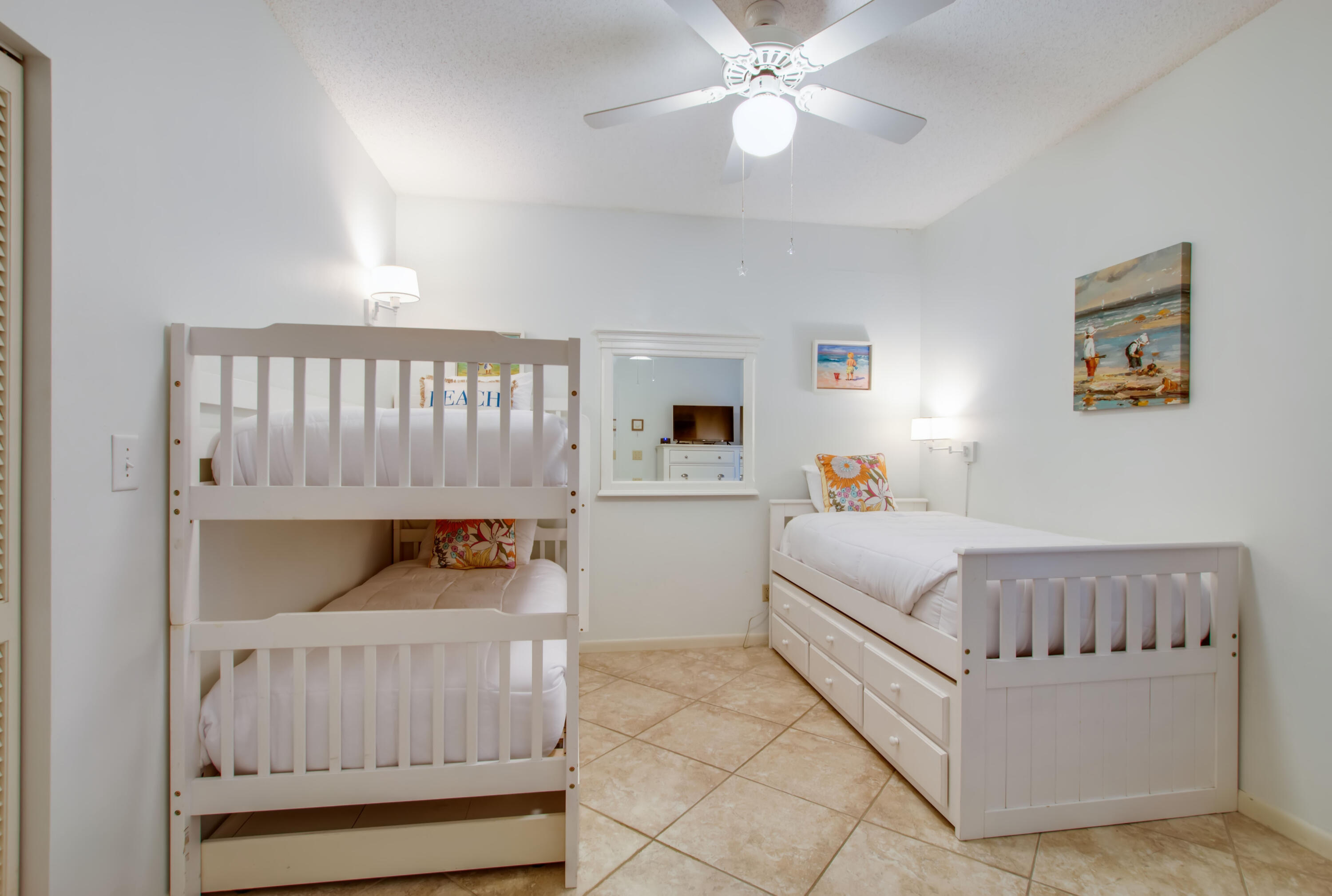 HIDDEN DUNES BEACH COTTAGES 2 - Residential