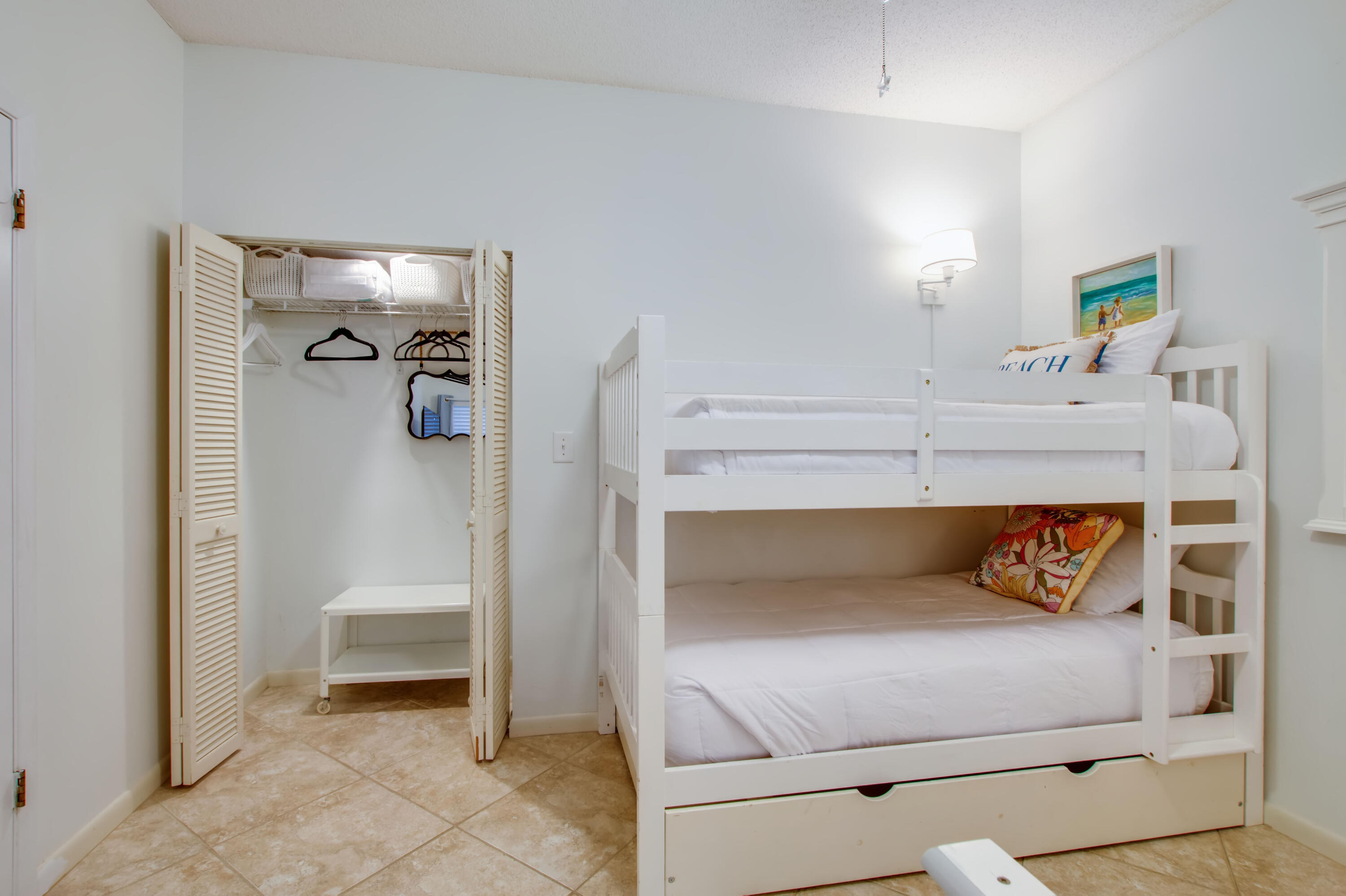 HIDDEN DUNES BEACH COTTAGES 2 - Residential