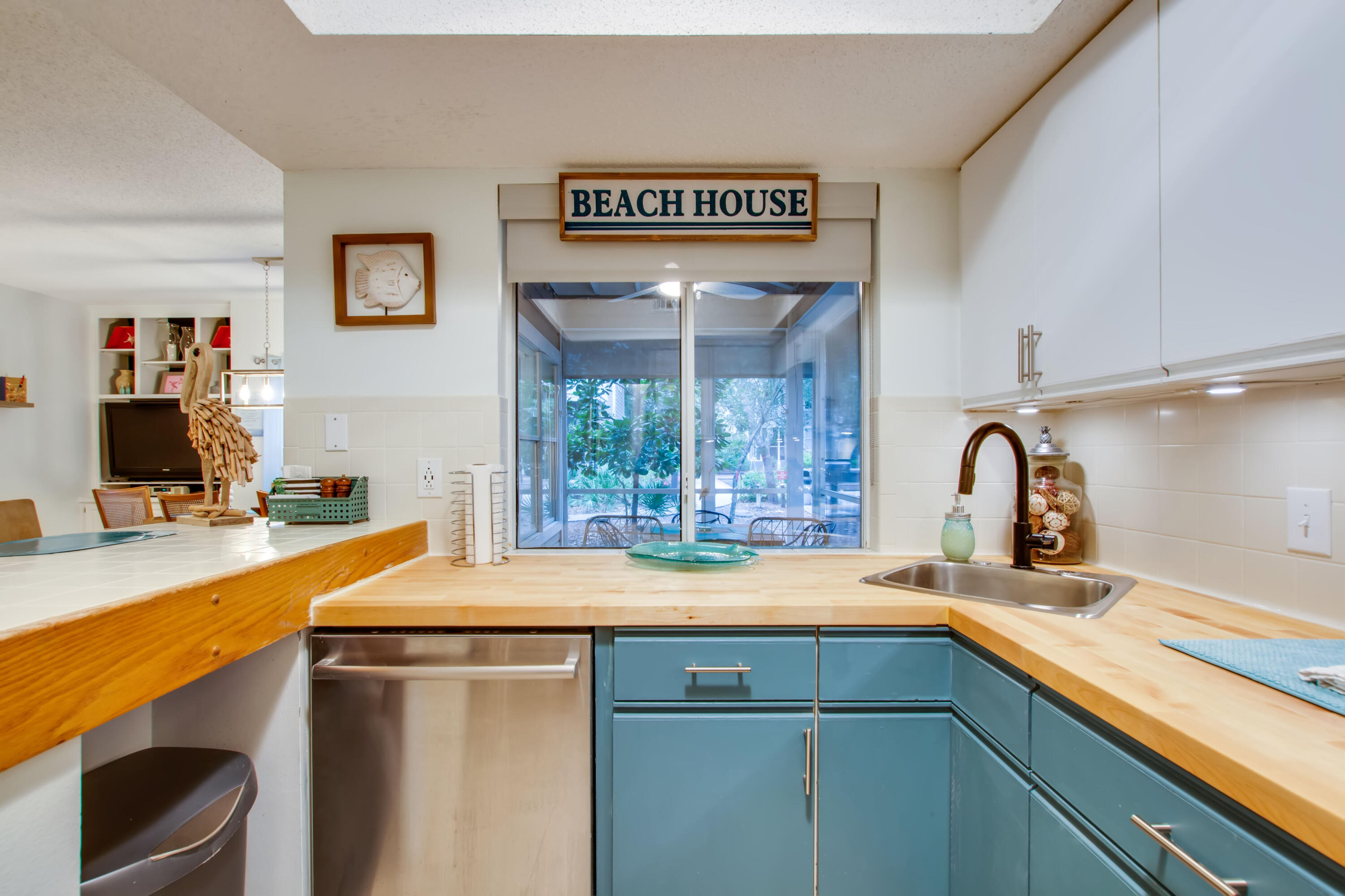 HIDDEN DUNES BEACH COTTAGES 2 - Residential