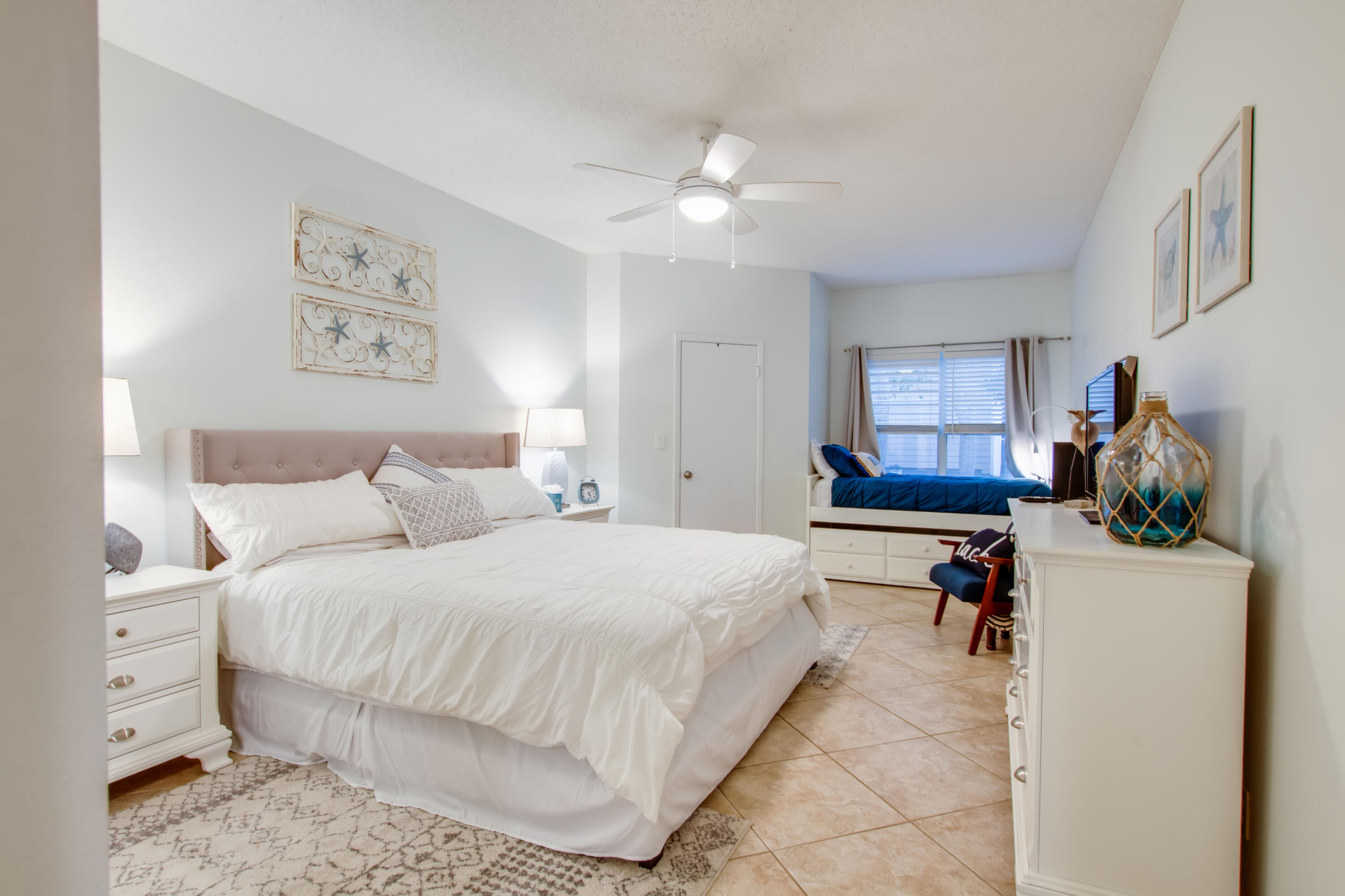 HIDDEN DUNES BEACH COTTAGES 2 - Residential