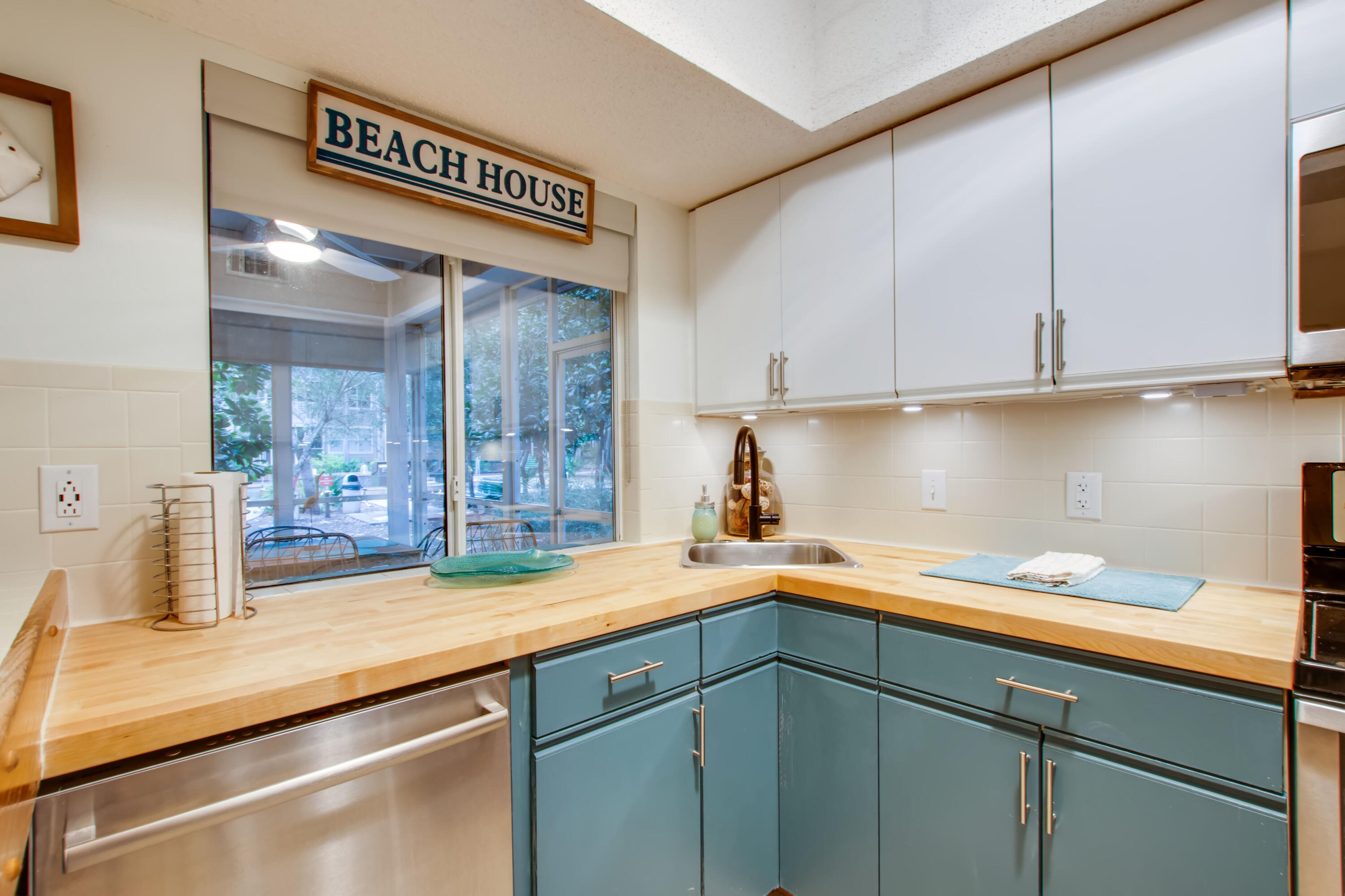 HIDDEN DUNES BEACH COTTAGES 2 - Residential