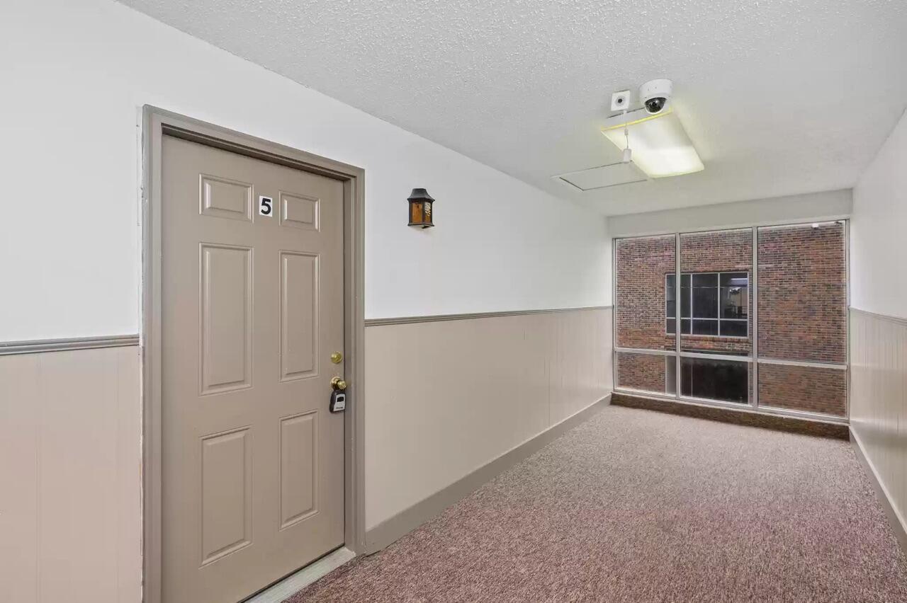 FAIR OAKS VILLAGE CONDO - Residential