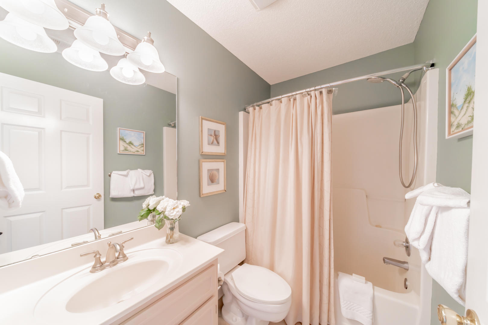 BEACHSIDE VILLAS CONDO - Residential