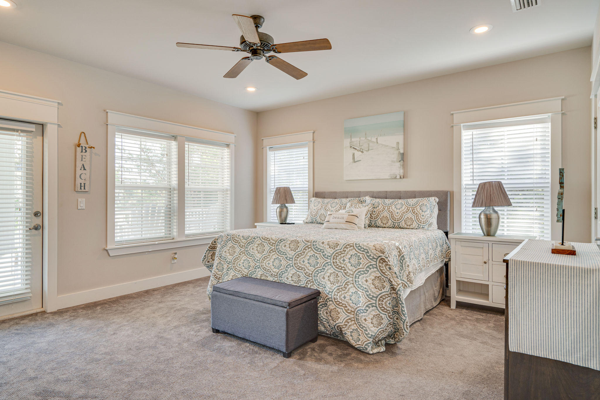 EMERALD WATERS VILLAGE - Residential