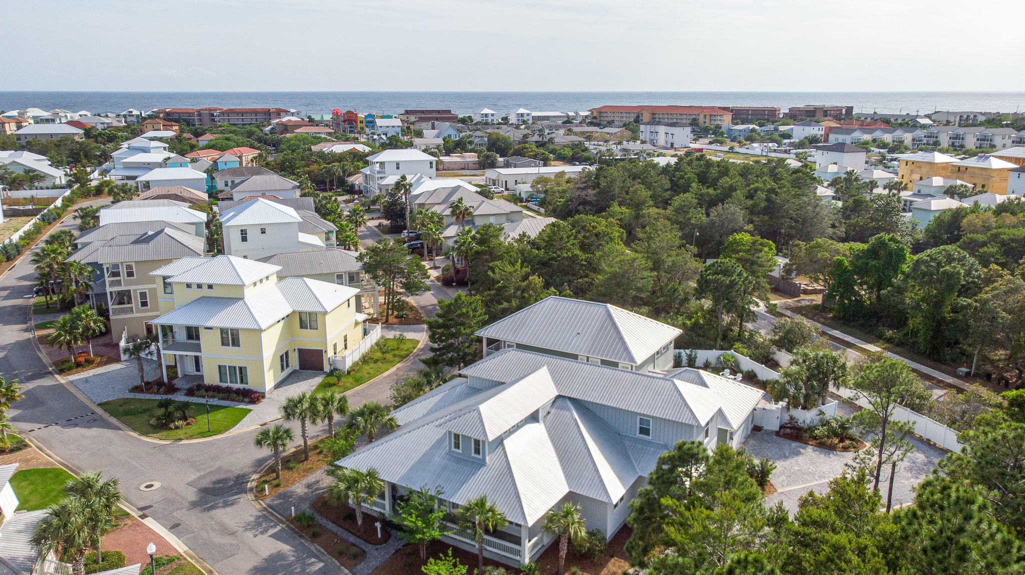 EMERALD WATERS VILLAGE - Residential