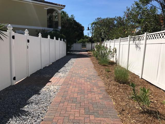 EMERALD WATERS VILLAGE - Residential