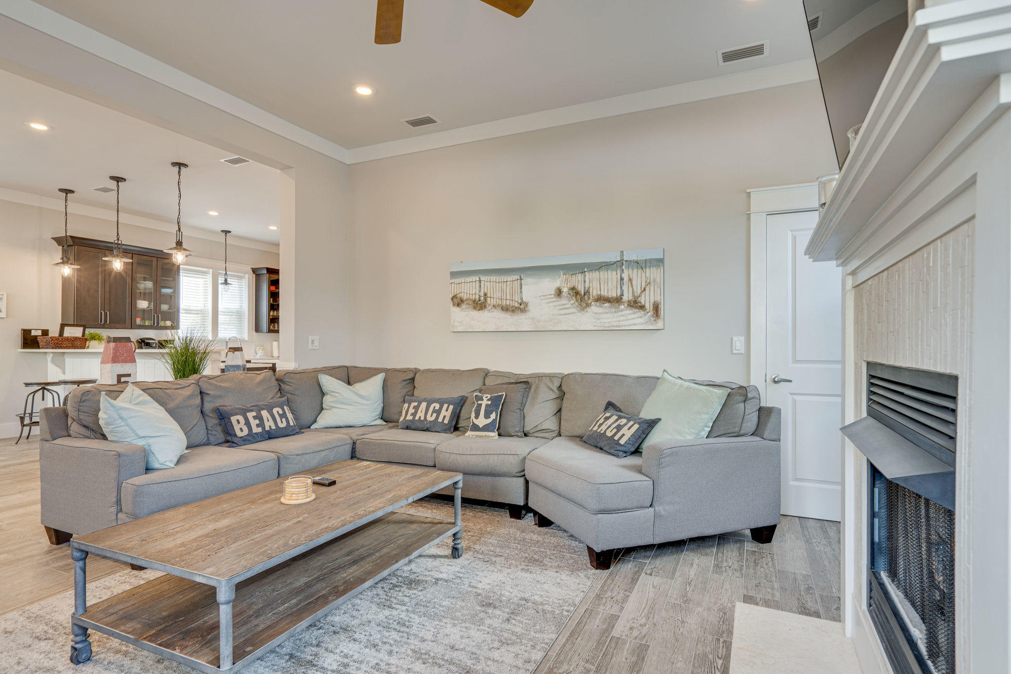 EMERALD WATERS VILLAGE - Residential