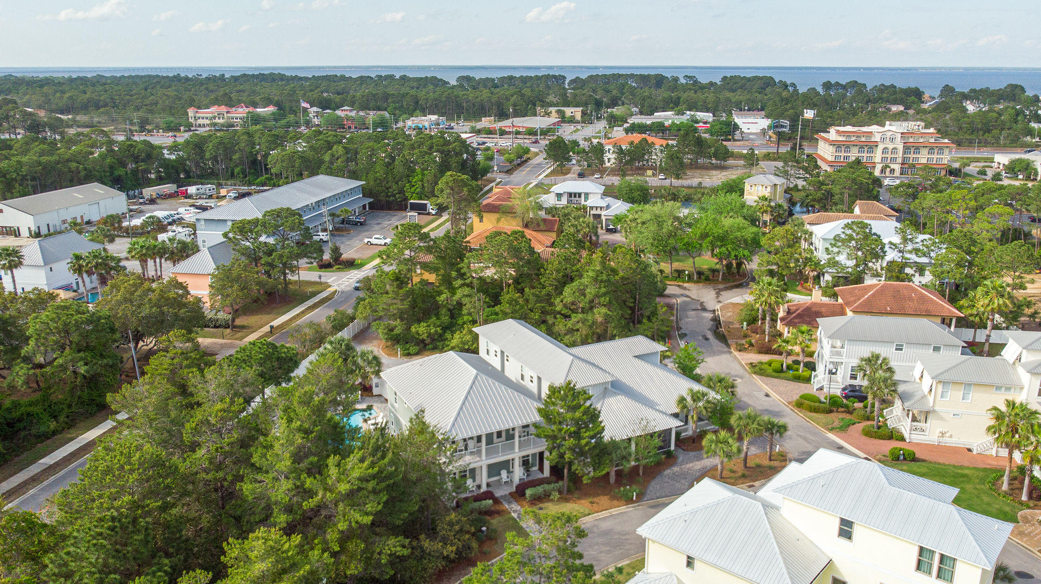 EMERALD WATERS VILLAGE - Residential