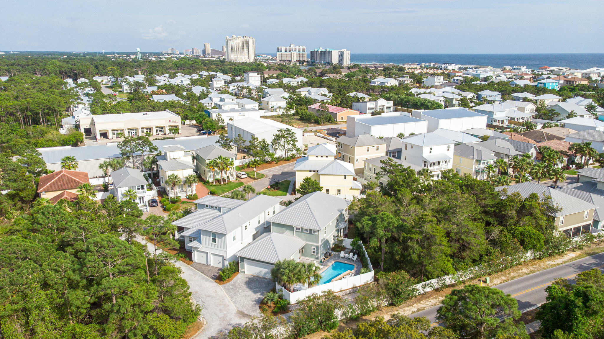 EMERALD WATERS VILLAGE - Residential