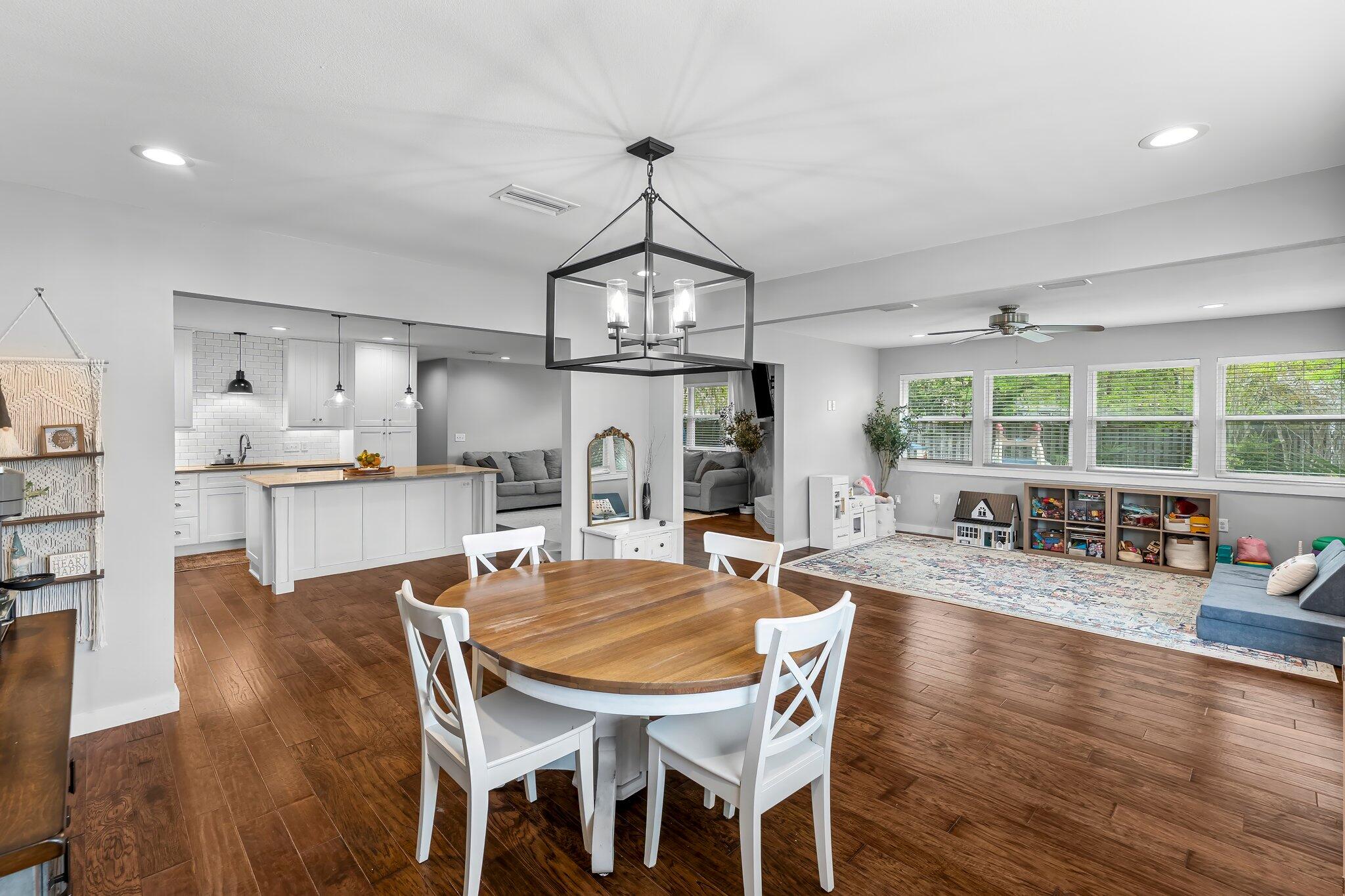 PALM ESTATES UNIT 2 - Residential