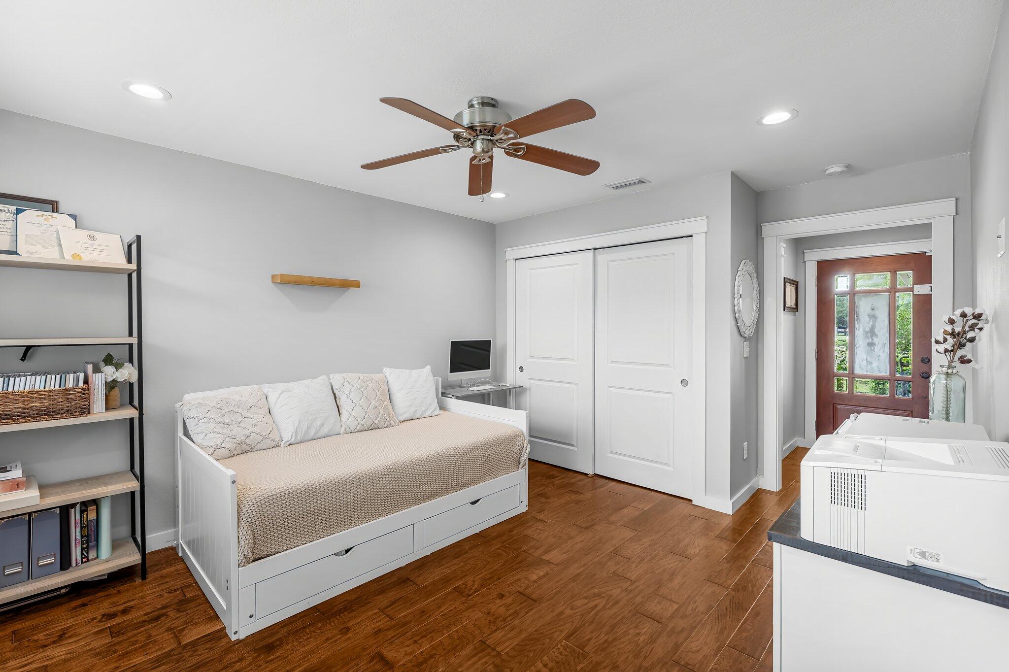 PALM ESTATES UNIT 2 - Residential
