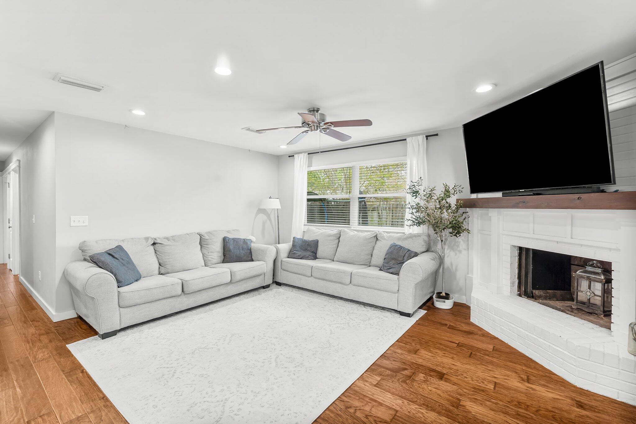 PALM ESTATES UNIT 2 - Residential