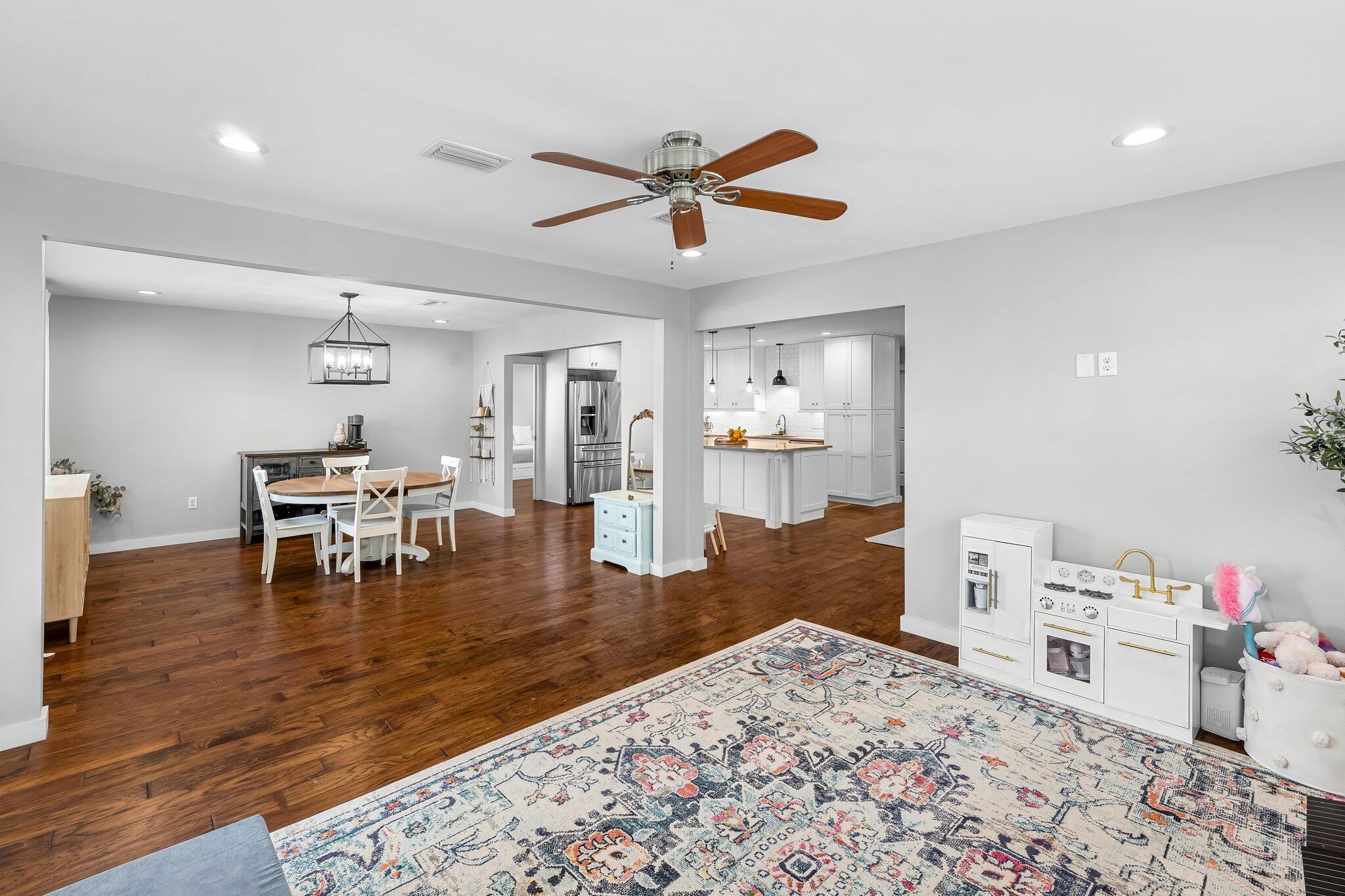 PALM ESTATES UNIT 2 - Residential