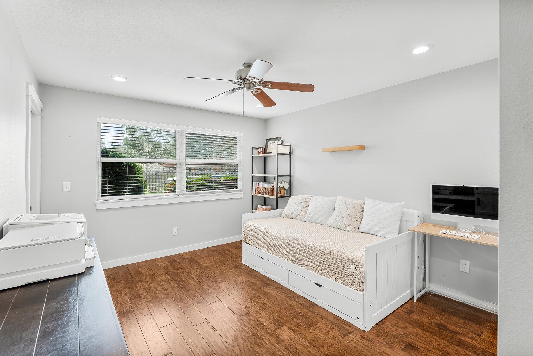 PALM ESTATES UNIT 2 - Residential
