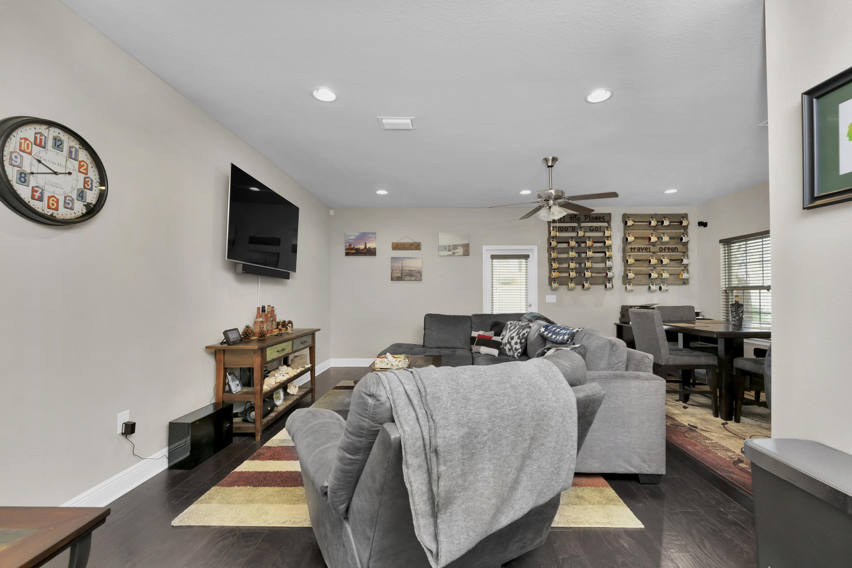 RESERVE POINTE - Residential