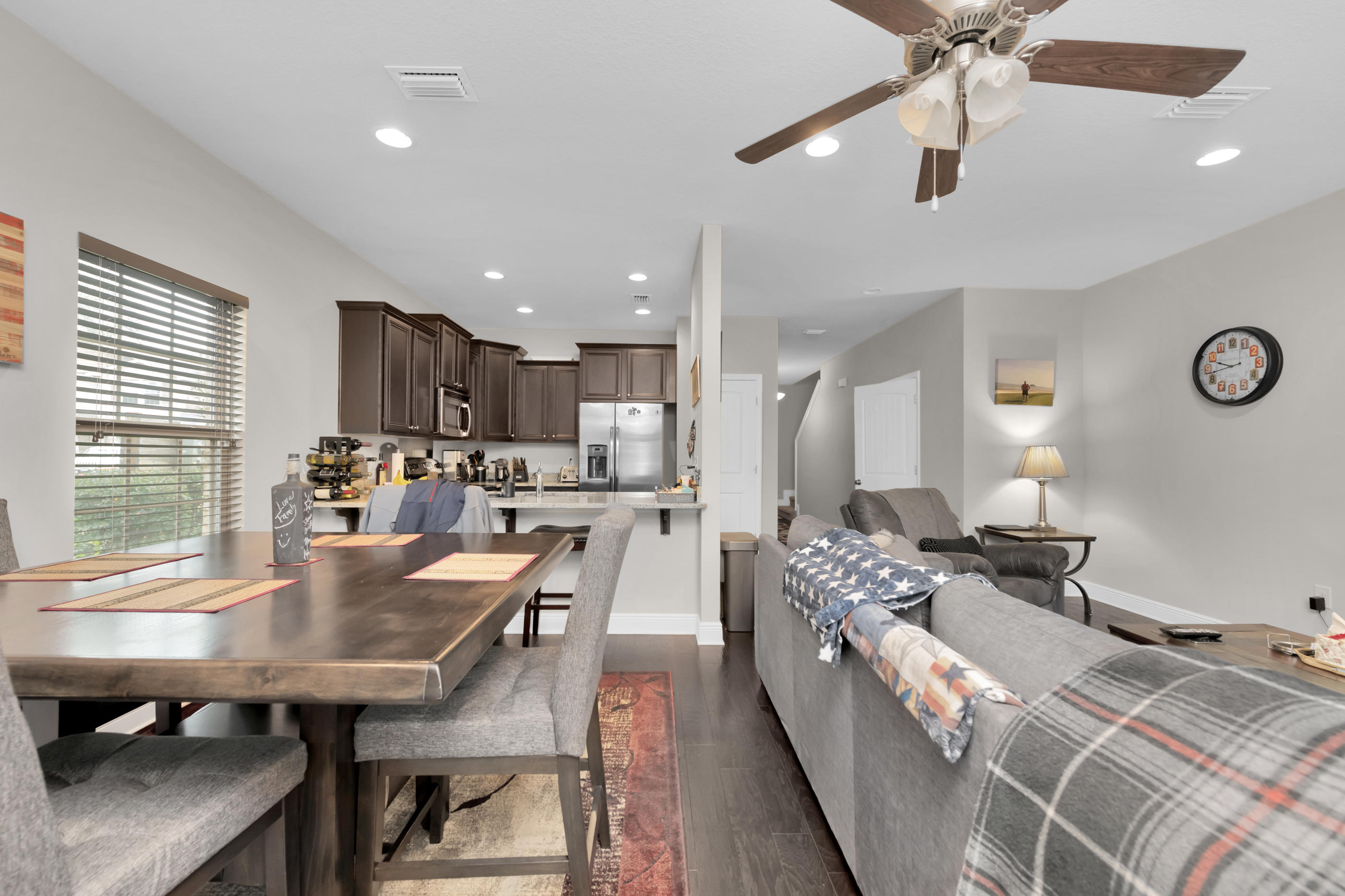 RESERVE POINTE - Residential